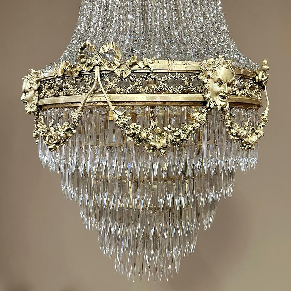 Antique French Neoclassical Sack of Pearls Bronze & Crystal Chandelier For Sale 6