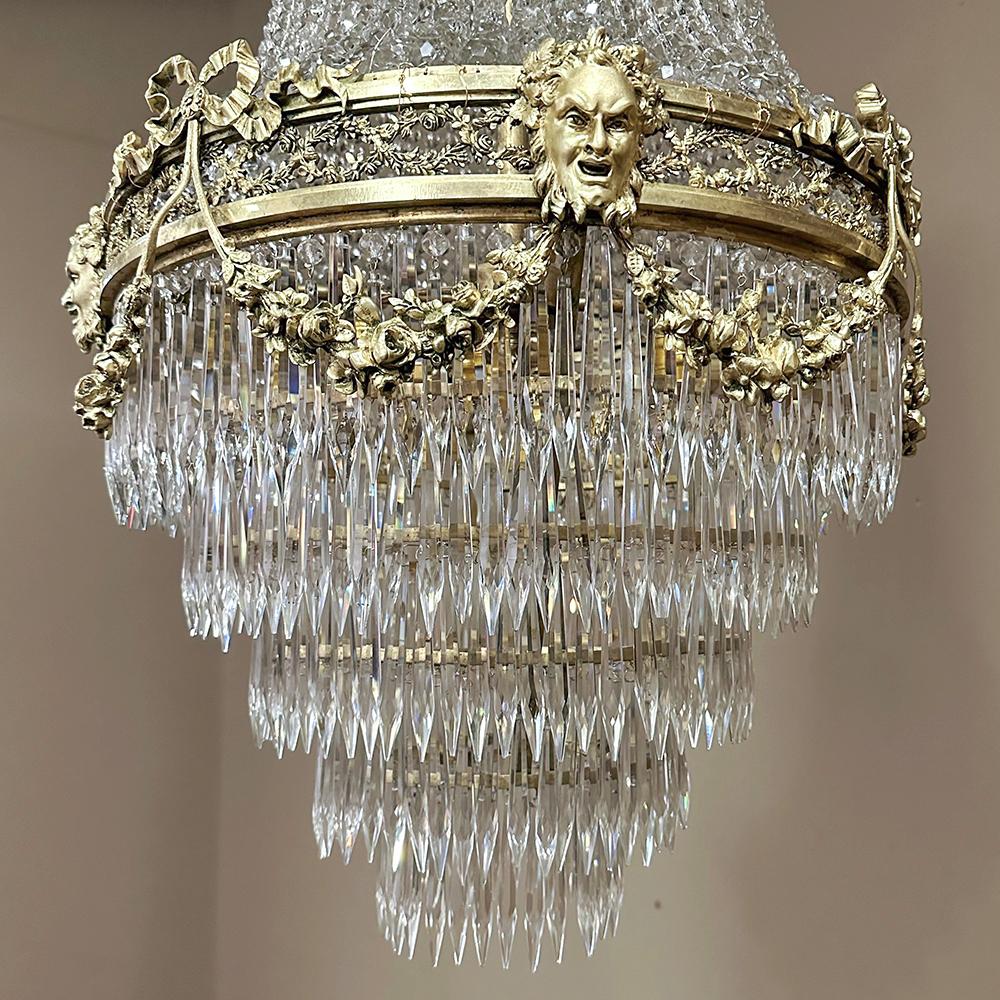 Antique French Neoclassical Sack of Pearls Bronze & Crystal Chandelier For Sale 7