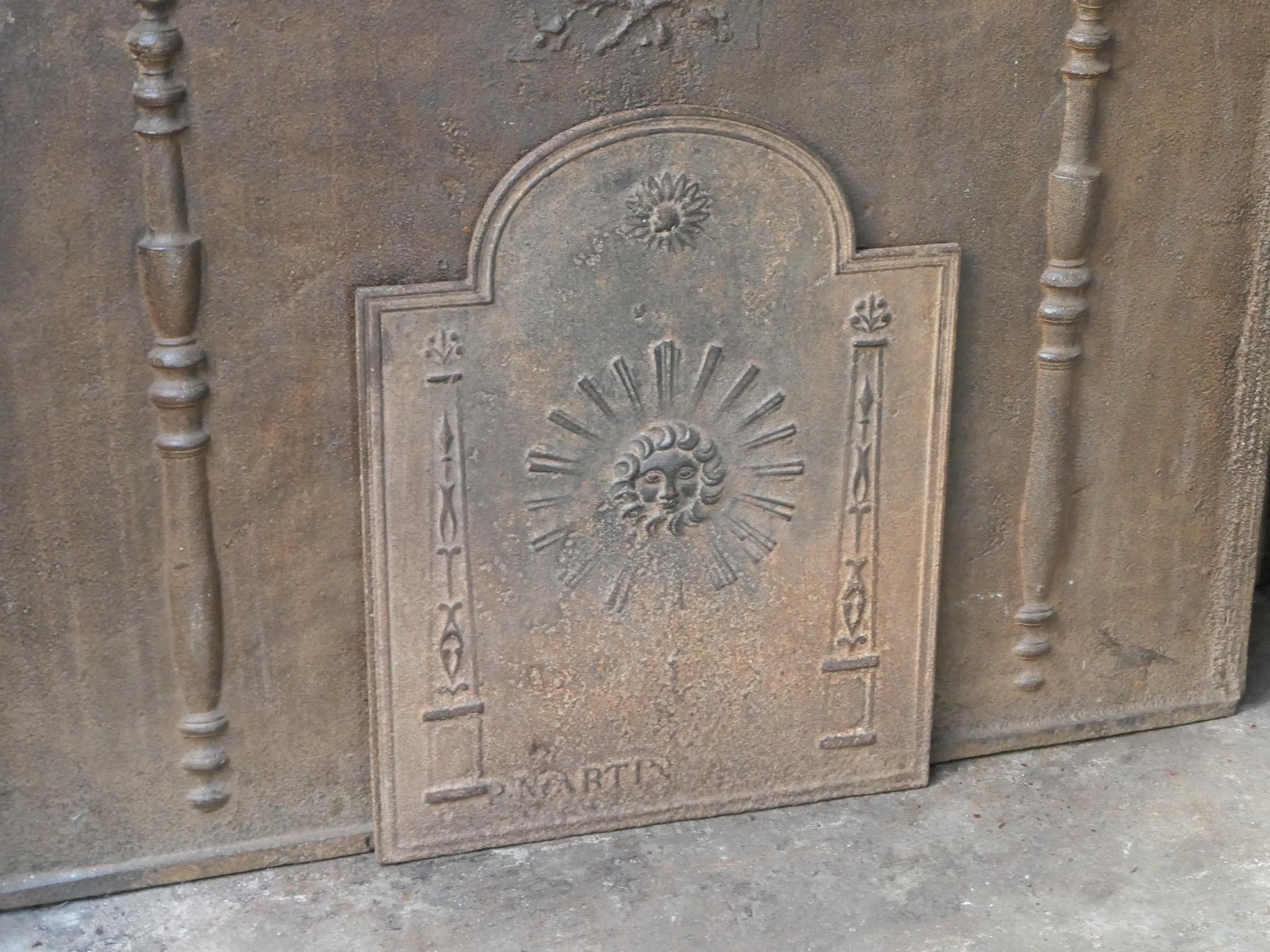 Antiker französischer neoklassizistischer Kaminschirm „Die Sonne“ im neoklassischen Stil, 18. - 19. Jahrhundert im Zustand „Gut“ im Angebot in Soest, NL