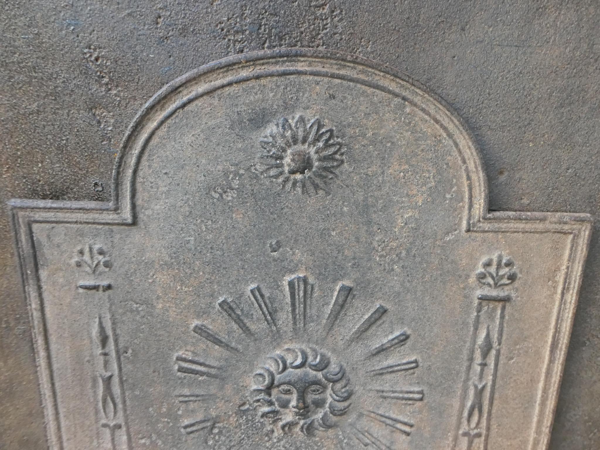 Antiker französischer neoklassizistischer Kaminschirm „Die Sonne“ im neoklassischen Stil, 18. - 19. Jahrhundert (Eisen) im Angebot