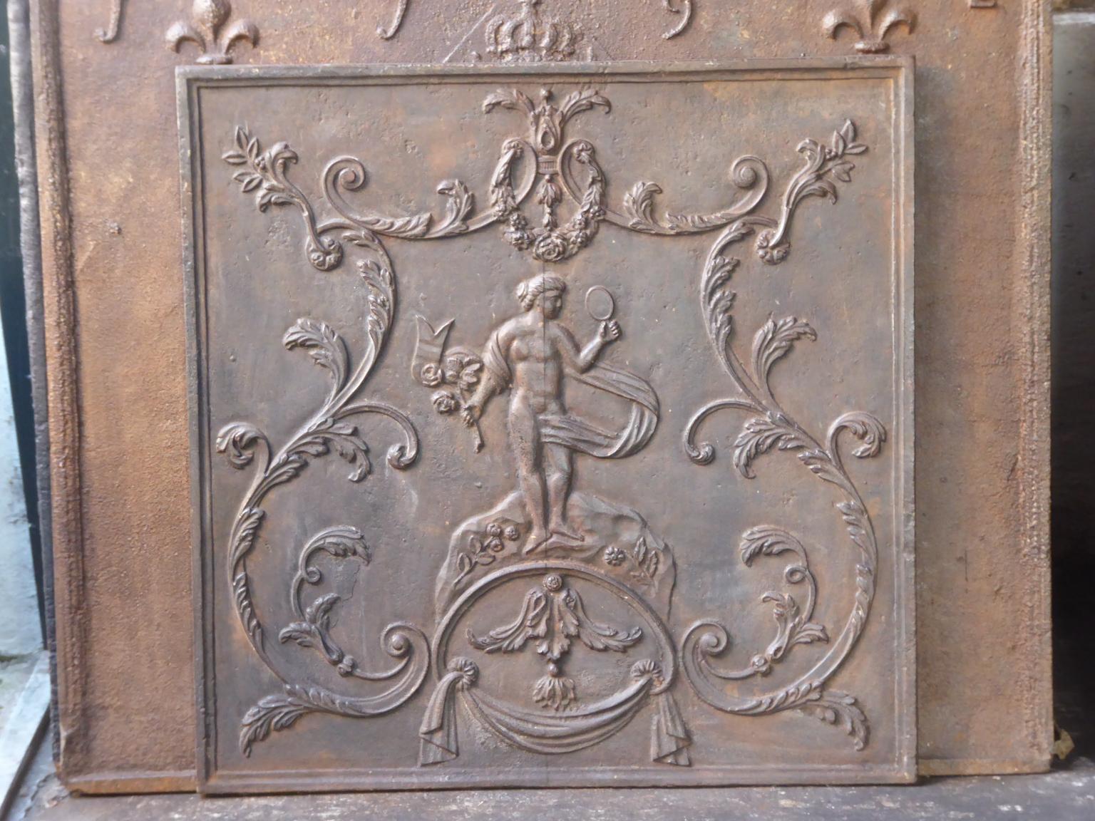 Antike französische neoklassizistische „Venus“-Feuerrückenlehne, 19. Jahrhundert (Neoklassisch) im Angebot