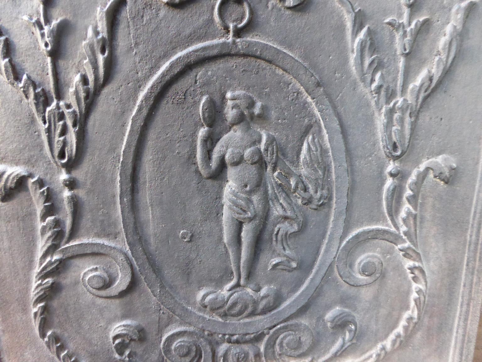 Antique French Neoclassical Venus Fireback, 19th Century In Good Condition In Amerongen, NL