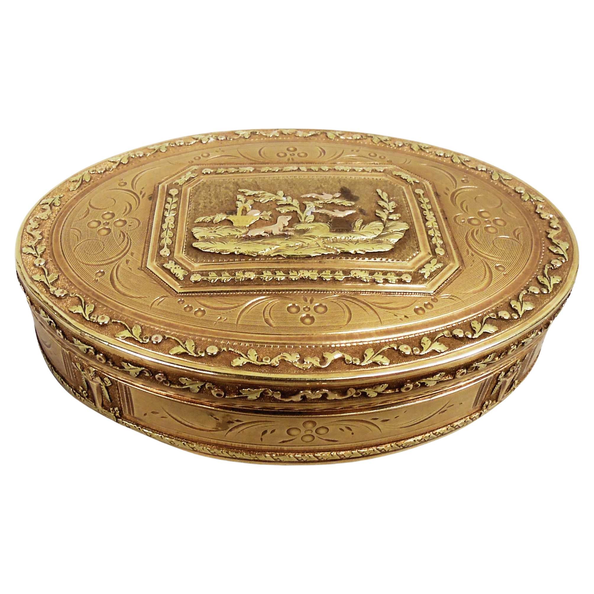 Tabatière néoclassique française ancienne en or 18 carats en vente