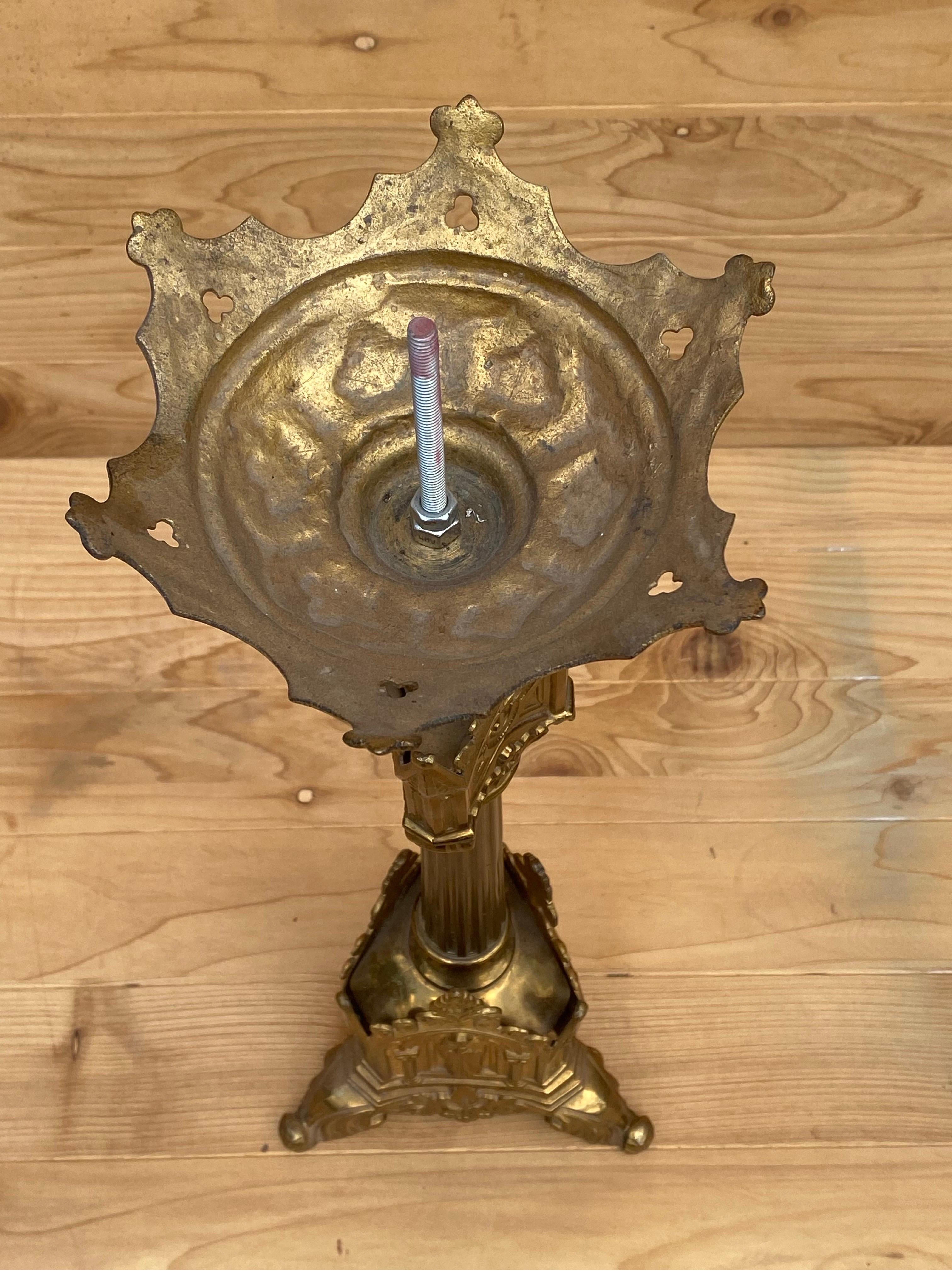 Antike Französisch Neogotik Altar Torchère Kerzenleuchter Set w / Jesus & Kreuz im Angebot 2