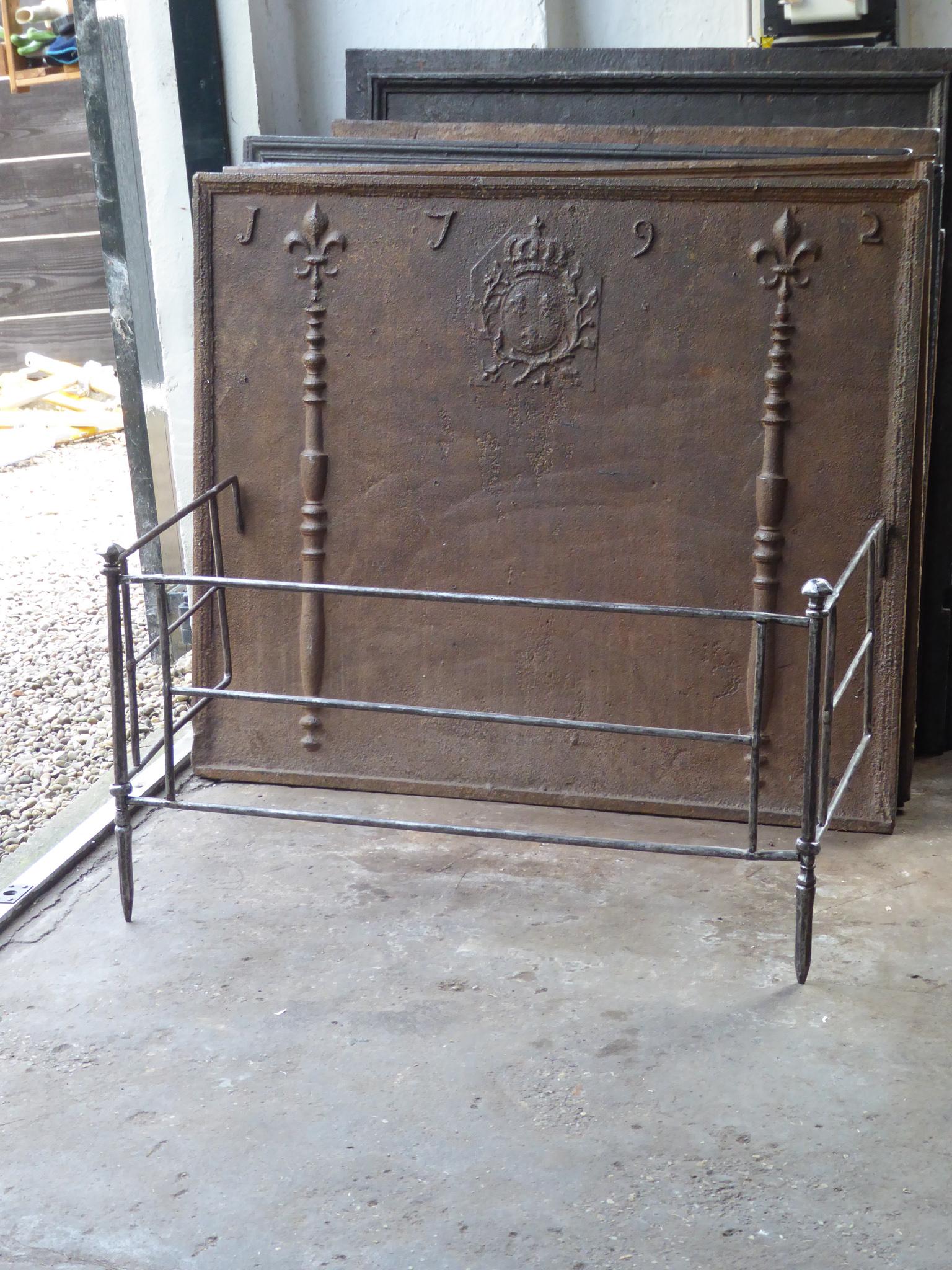 18th - 19th century French neoclassical nursery fireguard - fireplace guard made of wrought iron. To protect children from the fire.

The fire guard is in a good condition and is fully functional.







