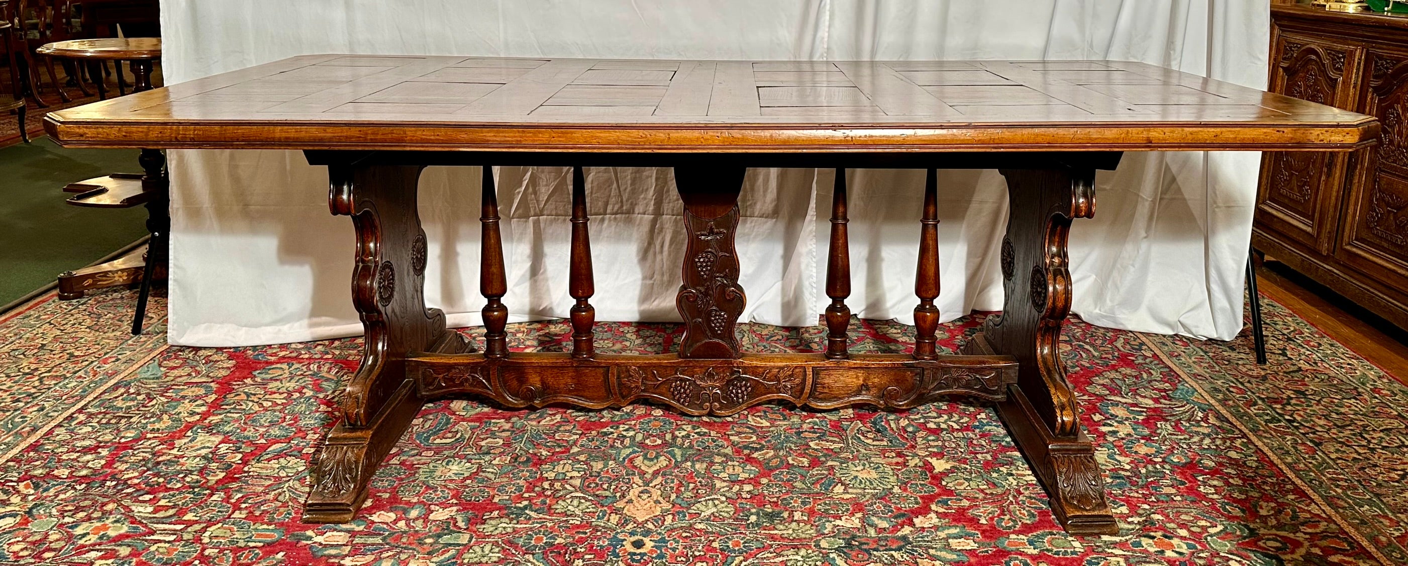 Antique French Oak and Walnut Parquetry Vineyard Table, Circa 1860. In Good Condition For Sale In New Orleans, LA