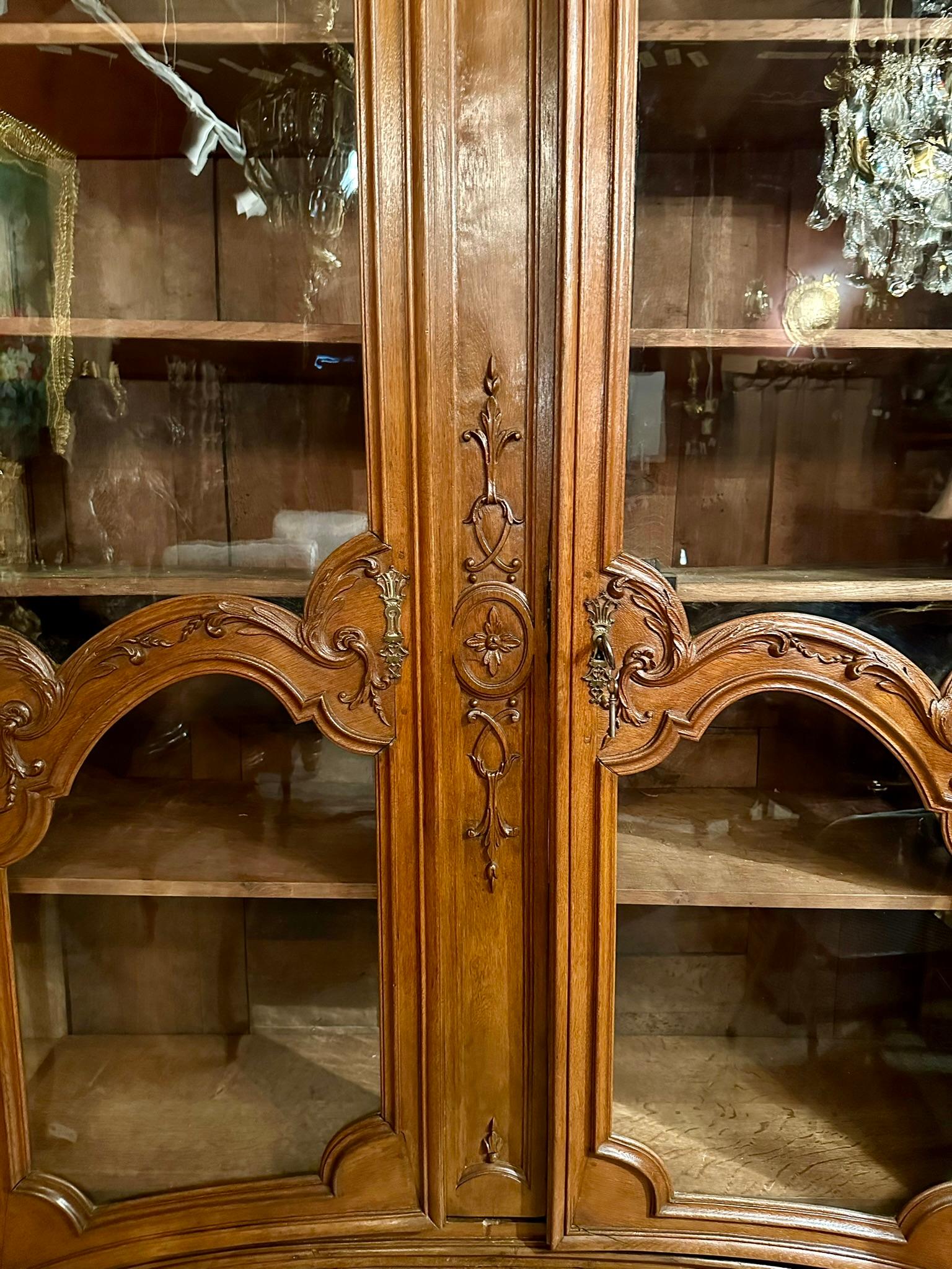 Antique French Oak Bibliothèque or Bookcase, Circa 1840. 2