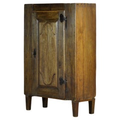 Antiker französischer Eichenschrank, um 1820