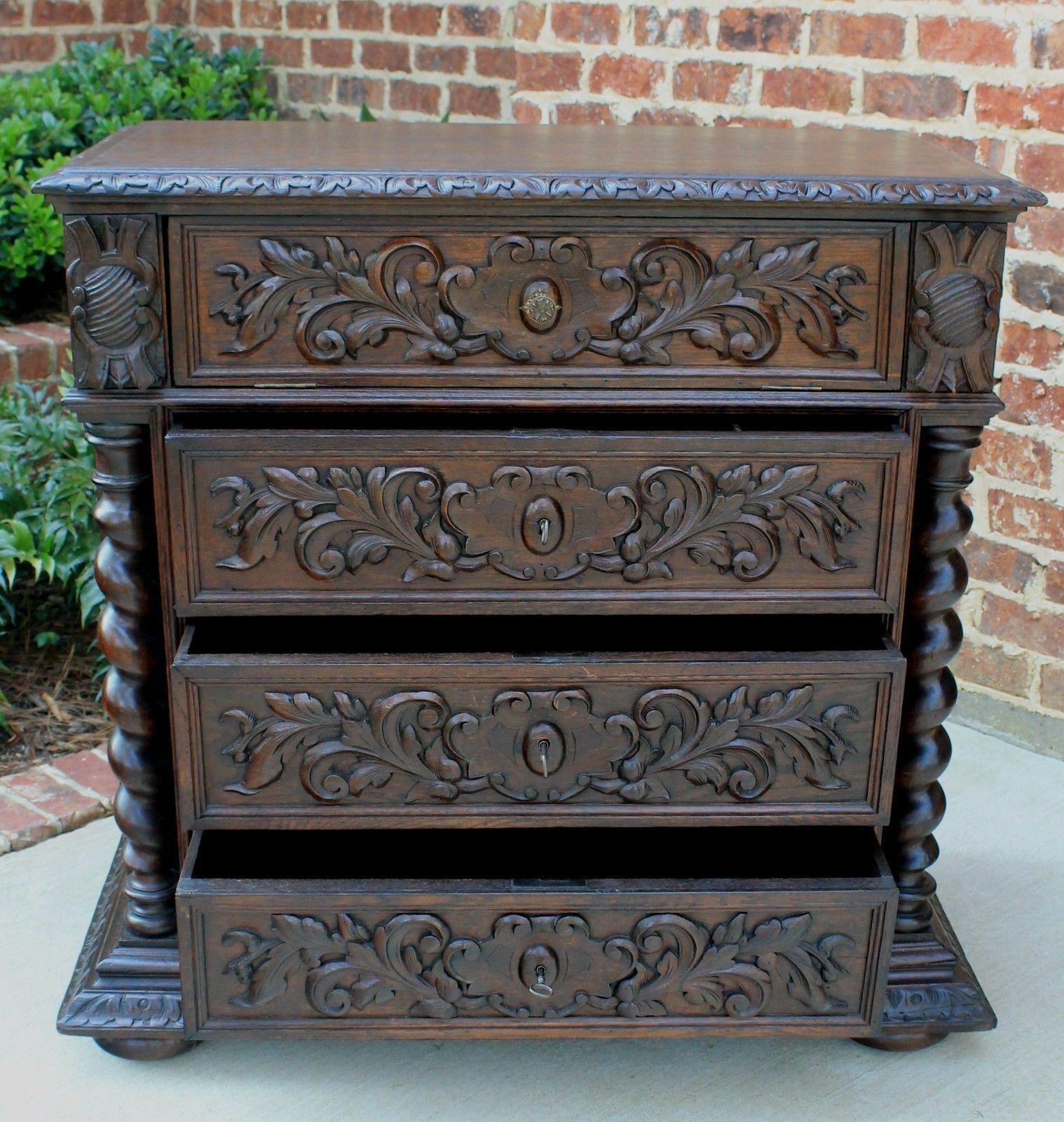 Antique French Oak Chest of Drawers Renaissance Barley Twist Entry Commode In Good Condition In Tyler, TX