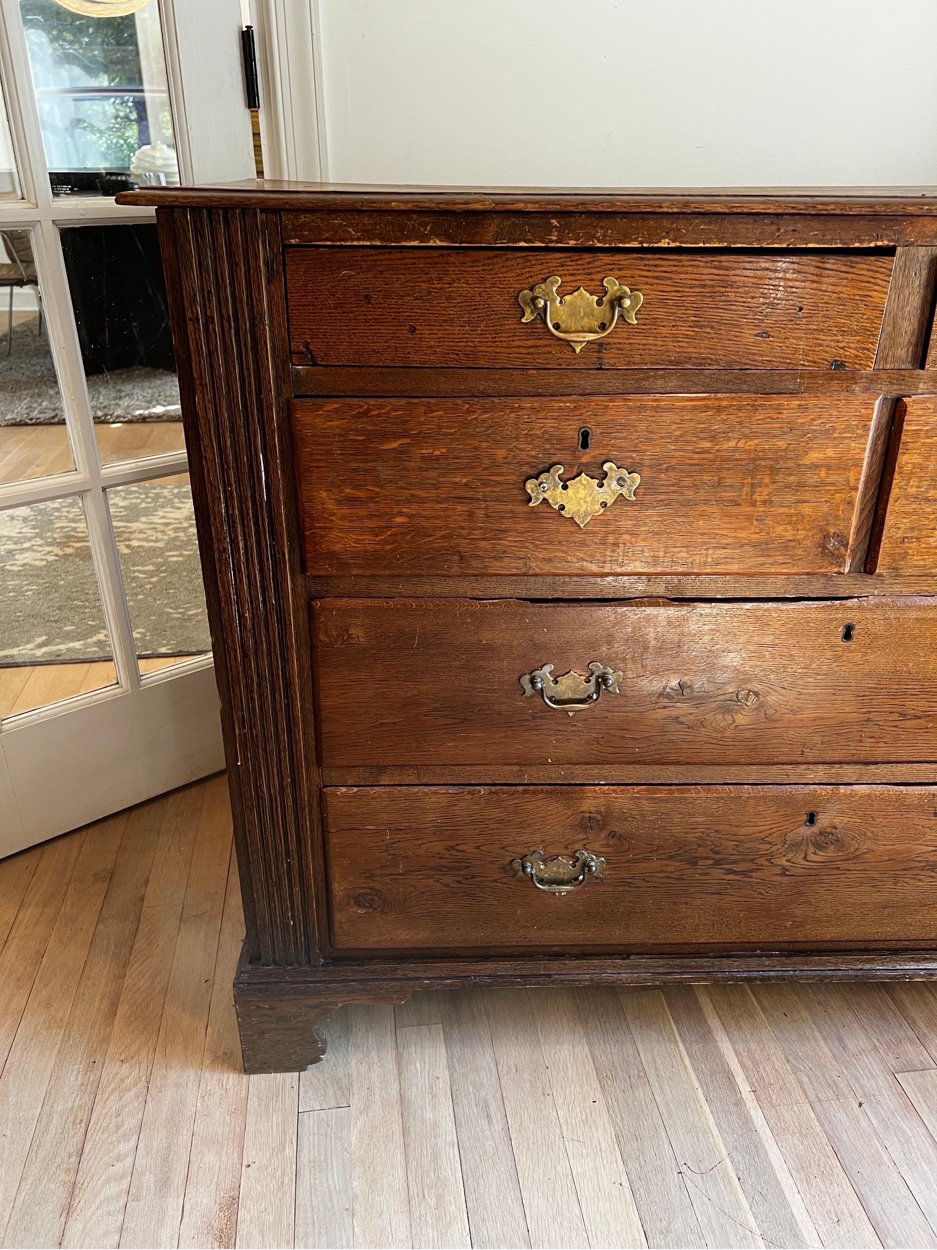 Antique French Oak Commode Chest of Drawers  - George III / Chippendale Style For Sale 3