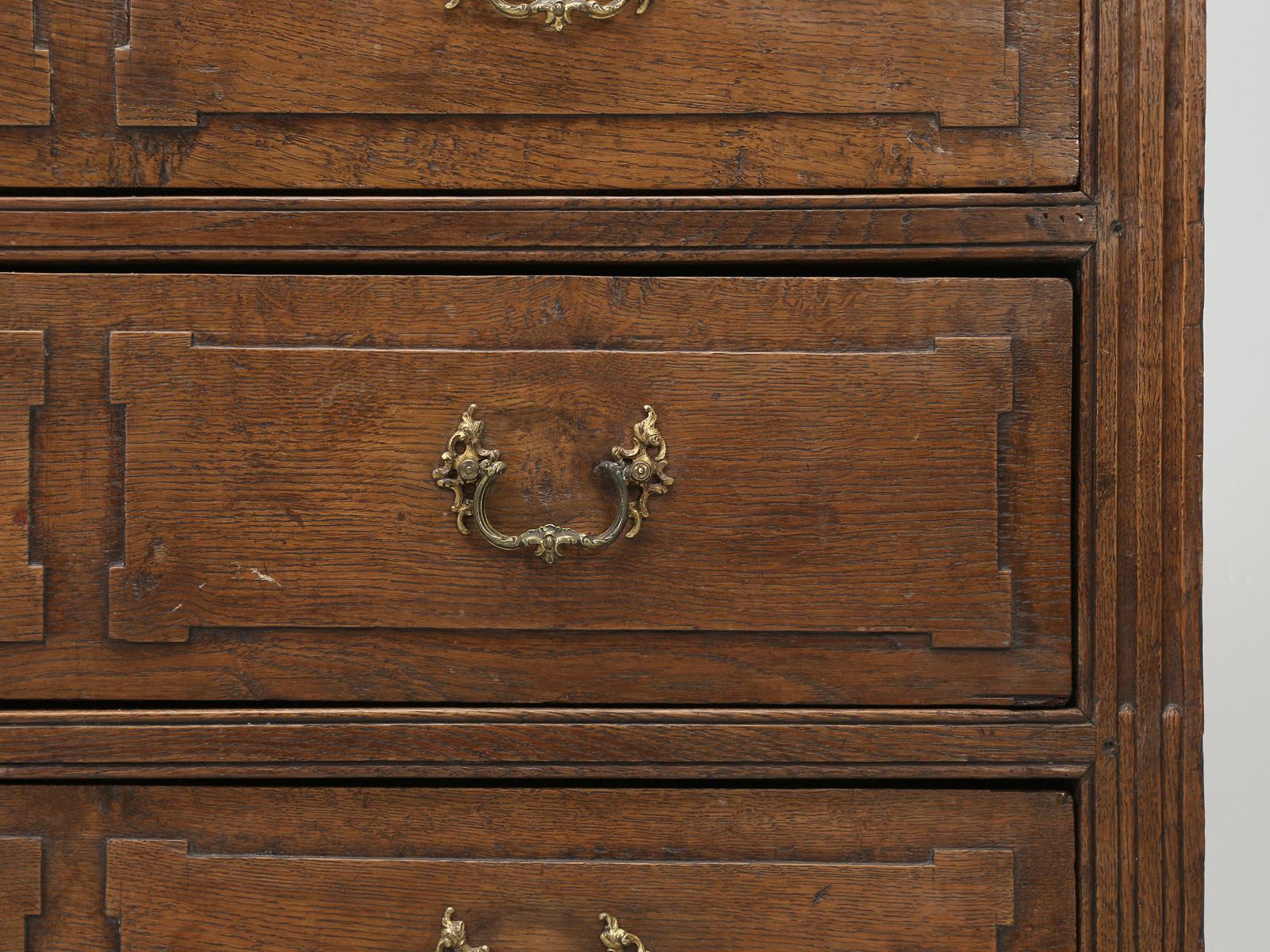 French Oak Commode, Chest of Drawers or Dresser circa 1800s Original Patina 10