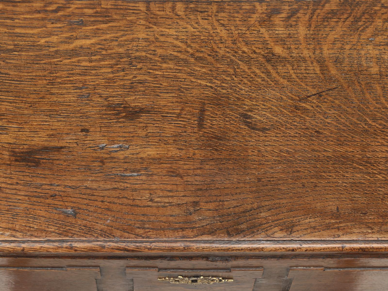 French Oak Commode, Chest of Drawers or Dresser circa 1800s Original Patina 1