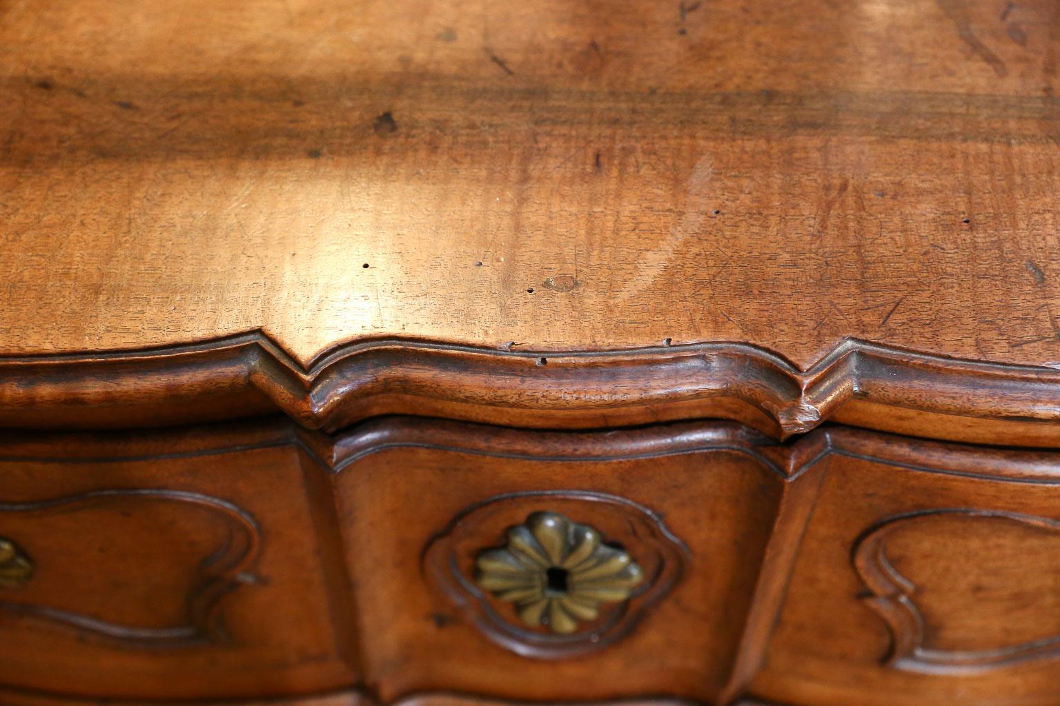 Antique French Oak Commode In Good Condition In Houston, TX