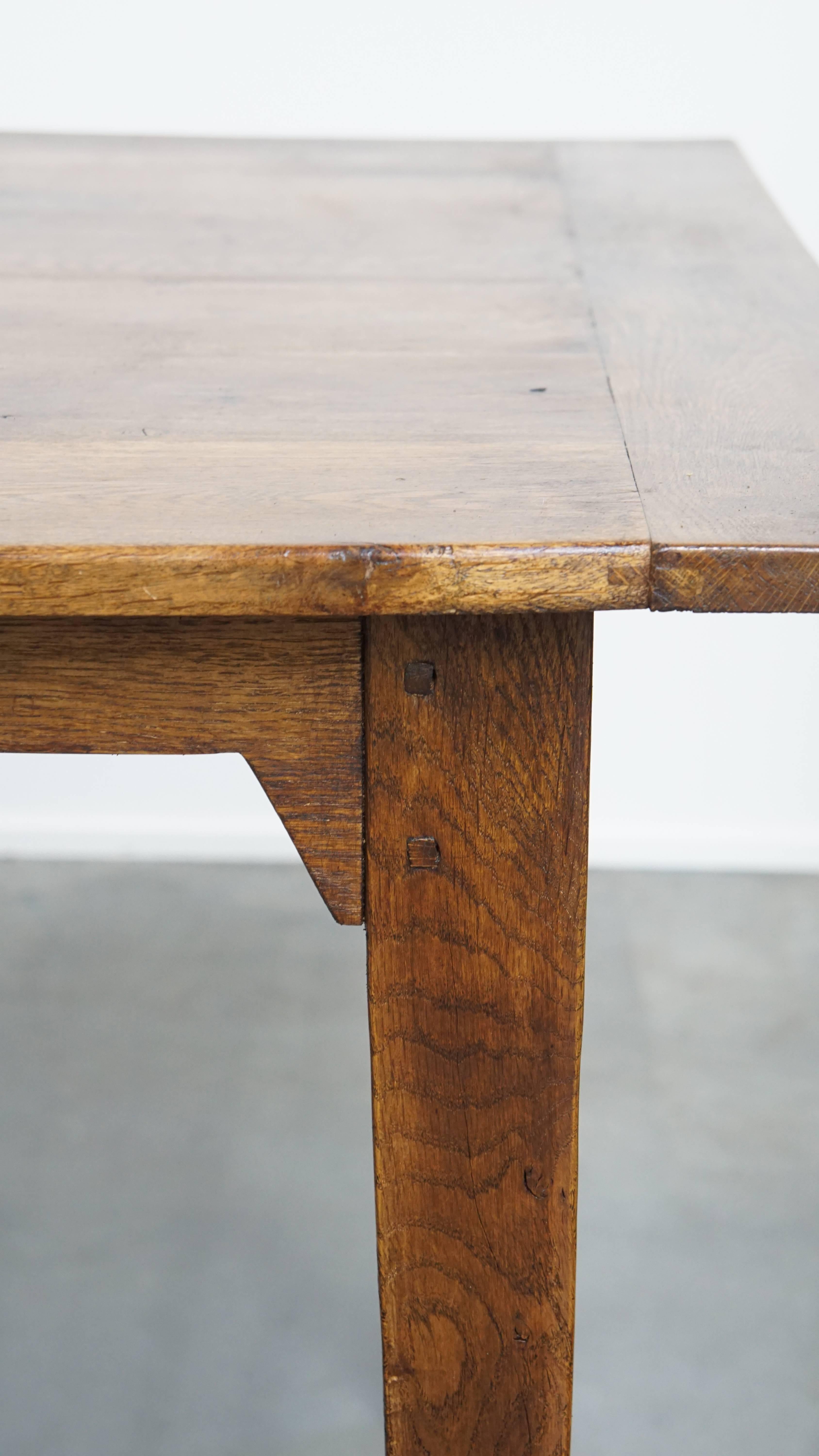 Antique French Oak Dining Table for 6 to 8 People For Sale 1