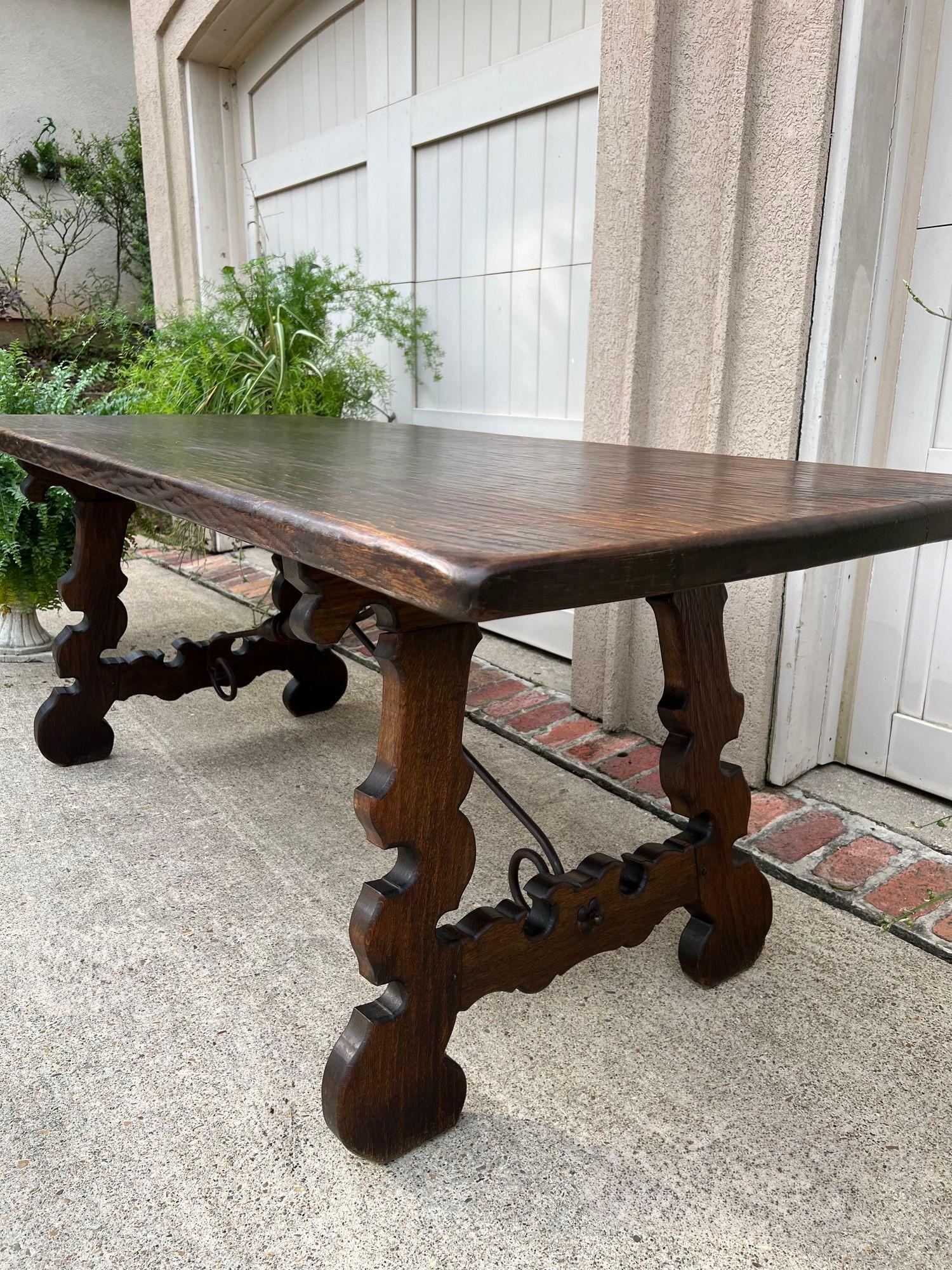 Ancienne table à manger espagnole Catalane Console de cuisine en chêne français, vers 1910 en vente 7