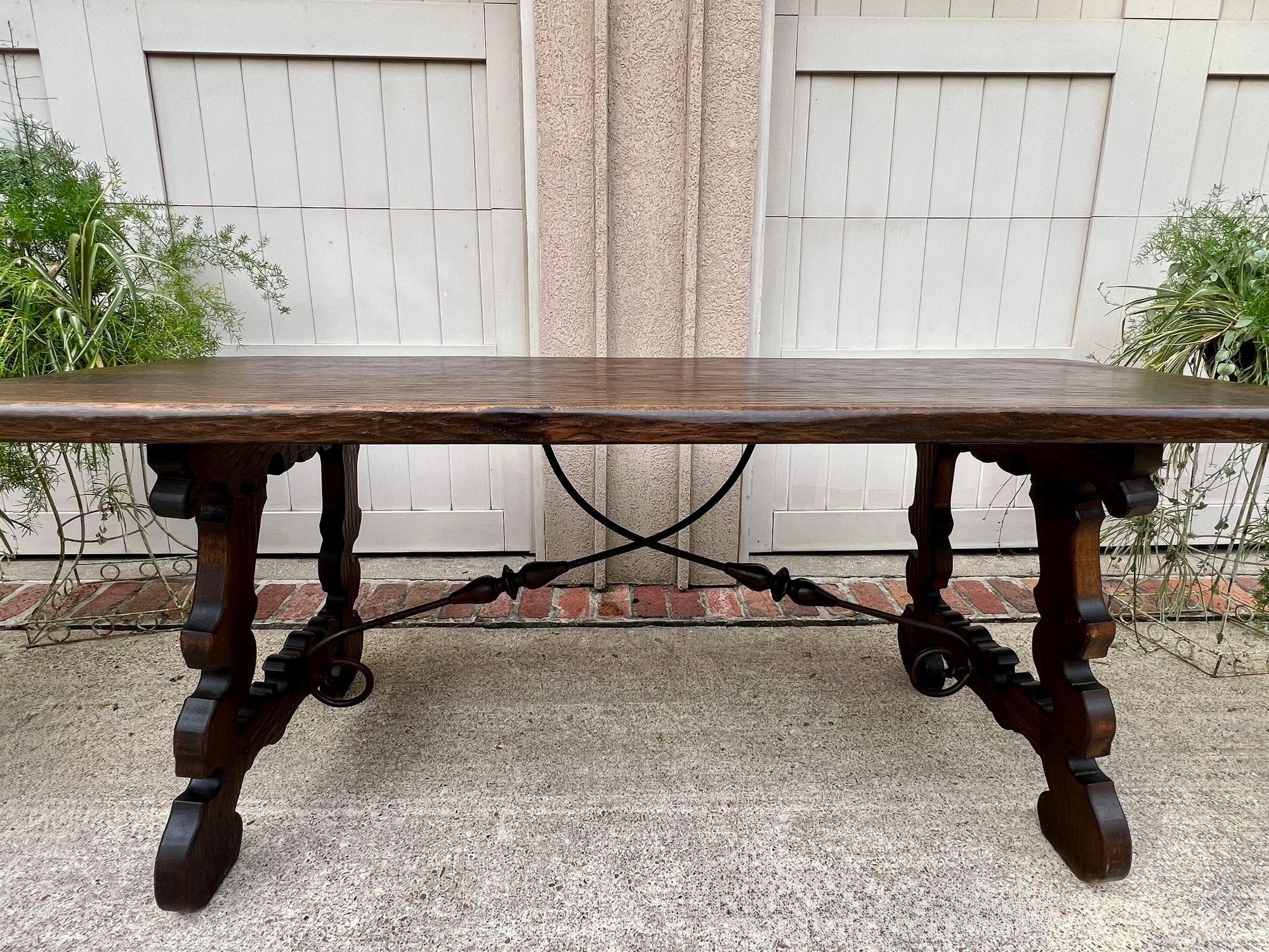 Ancienne table à manger espagnole Catalane Console de cuisine en chêne français, vers 1910 en vente 8