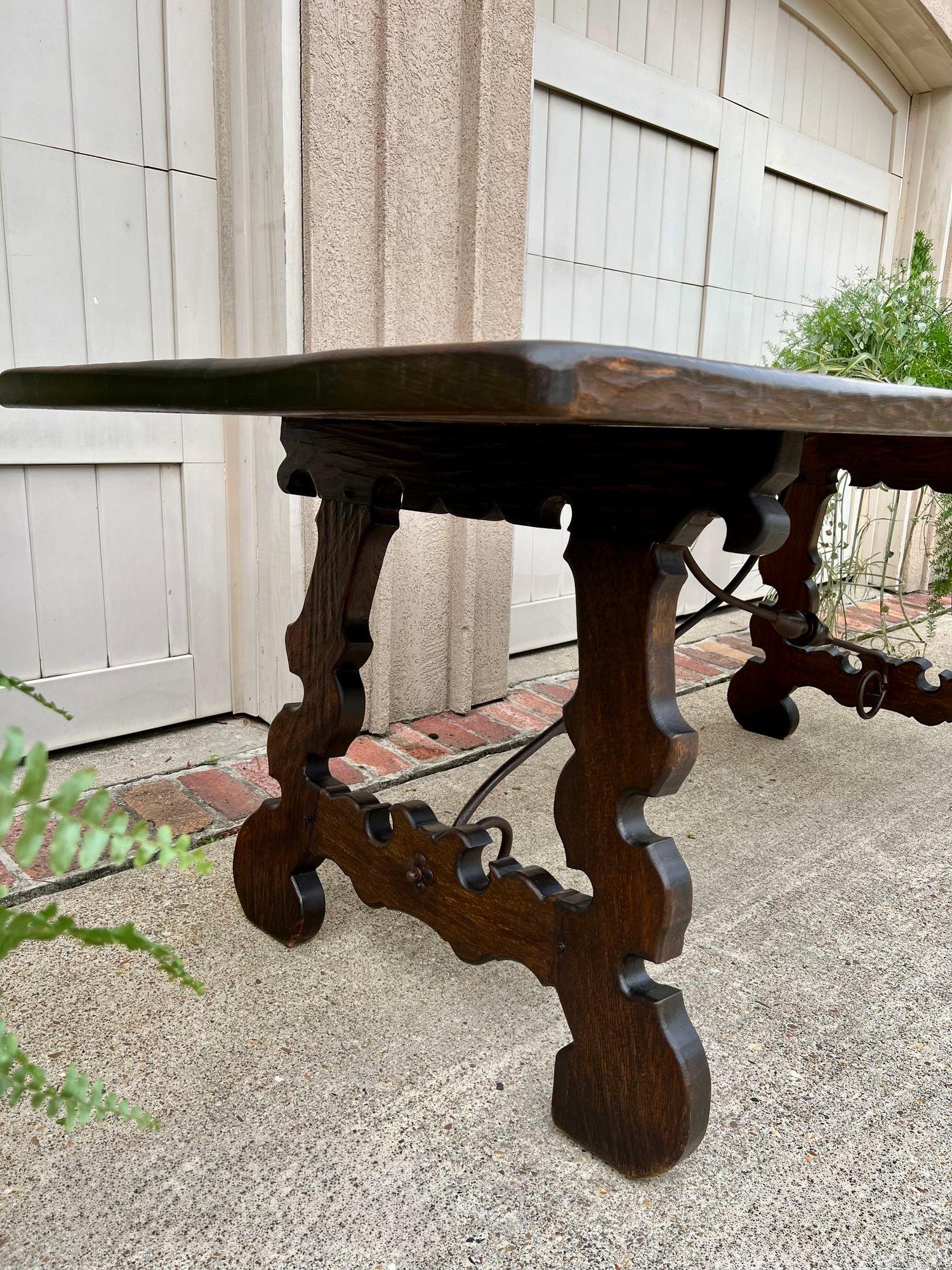 Ancienne table à manger espagnole Catalane Console de cuisine en chêne français, vers 1910 Bon état - En vente à Shreveport, LA
