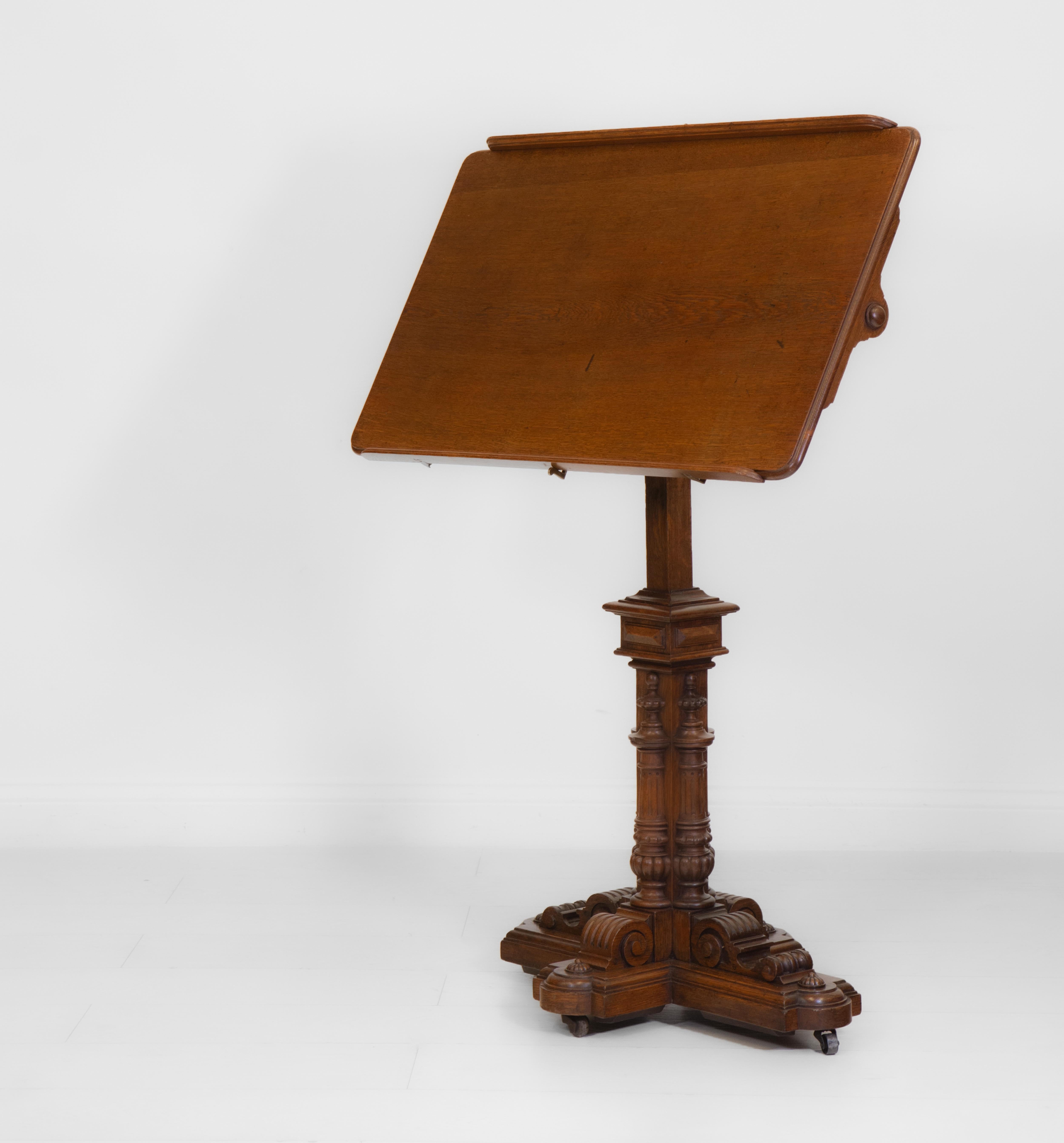 Antique French Oak Ecclesiastical Gothic Adjustable Reading Table Lectern Stand For Sale 10
