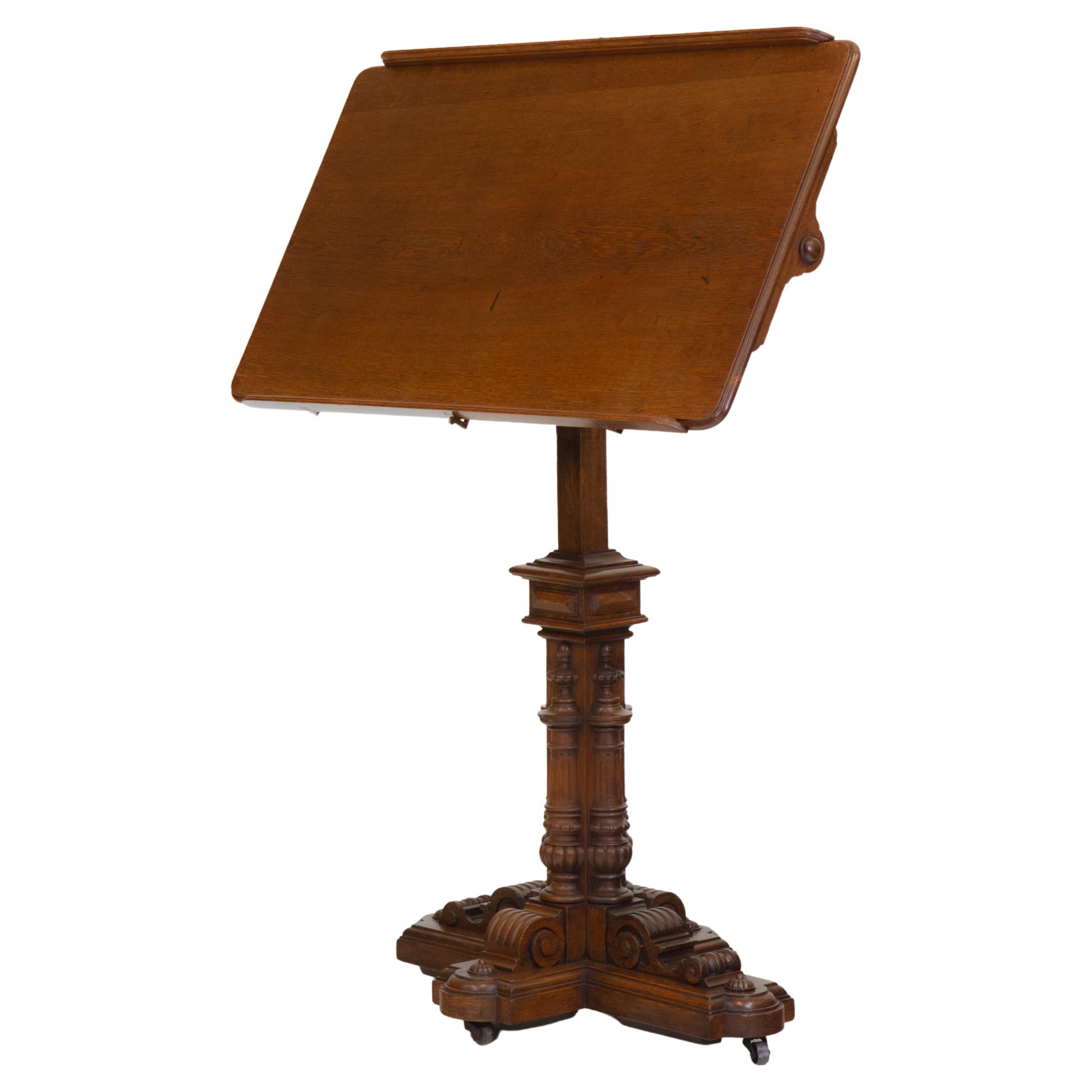 Ancienne table de lecture gothique réglable en Oak Oak, avec pupitre en vente