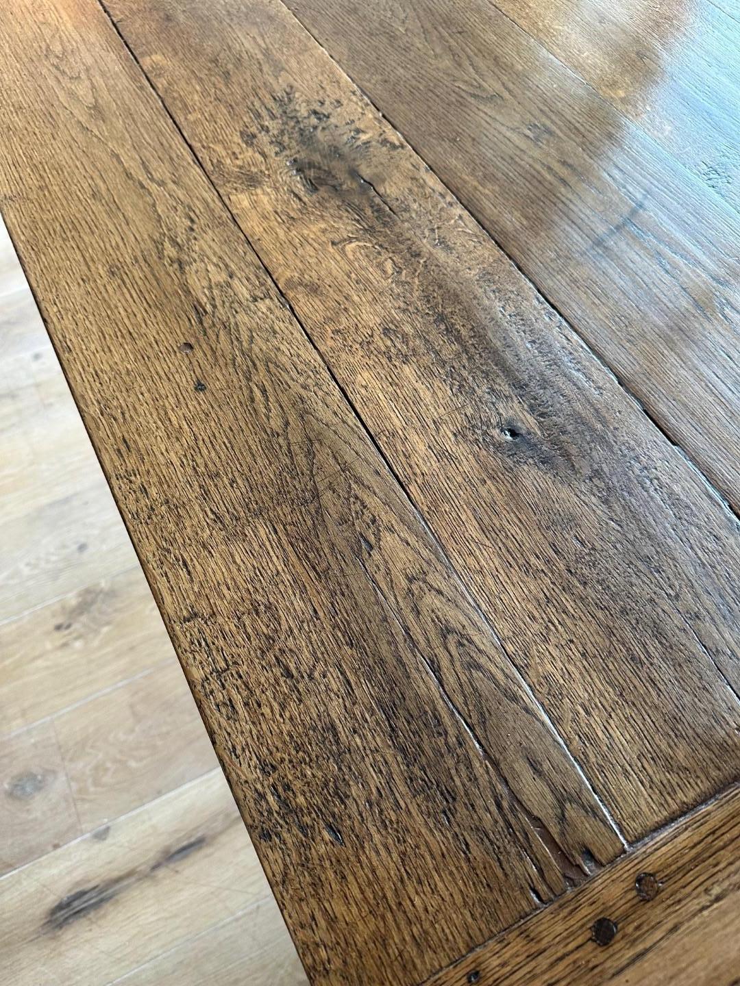 Antique French oak farmhouse table In Good Condition For Sale In BEEKBERGEN, NL