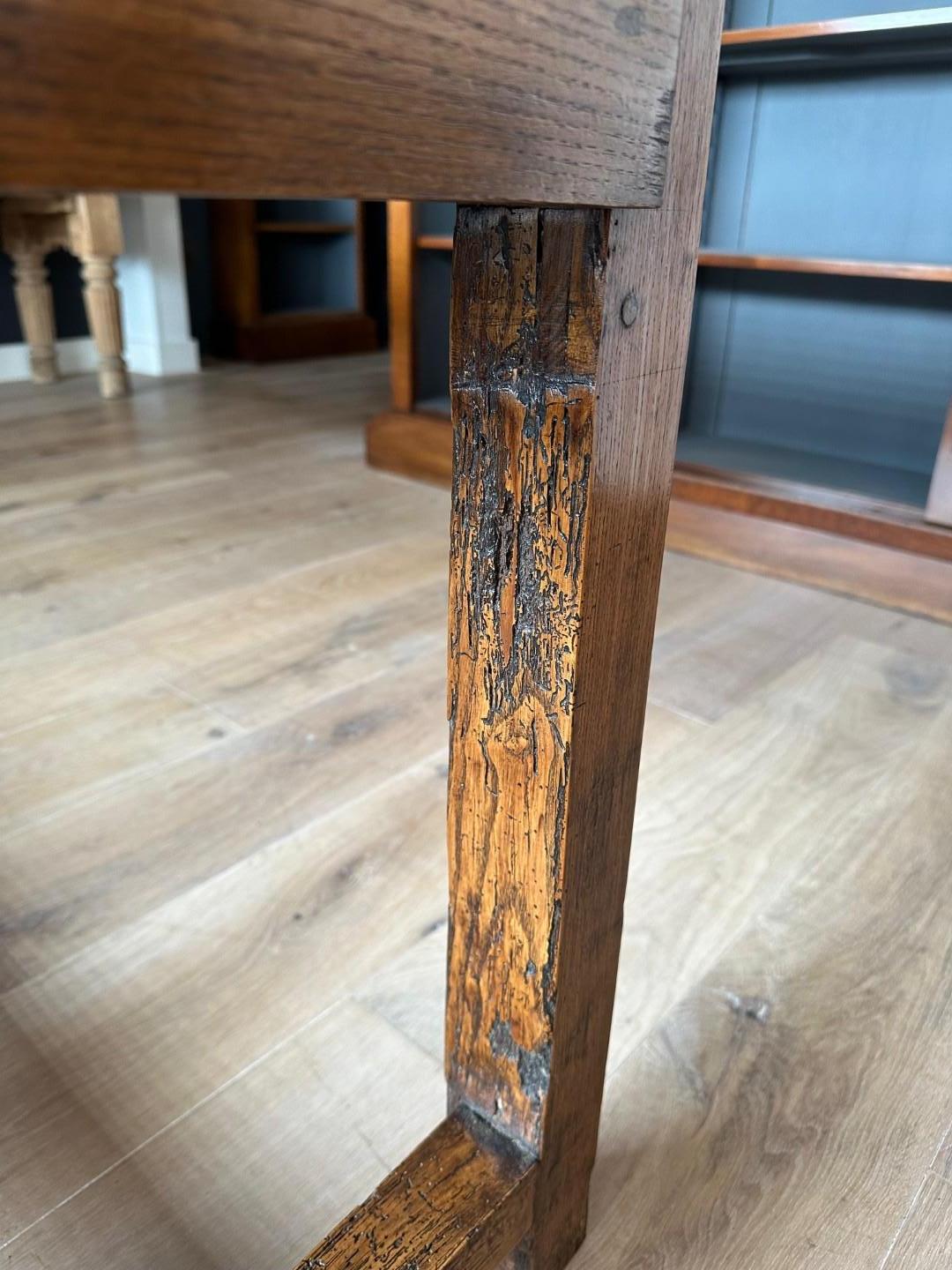 Antique French oak farmhouse table For Sale 1