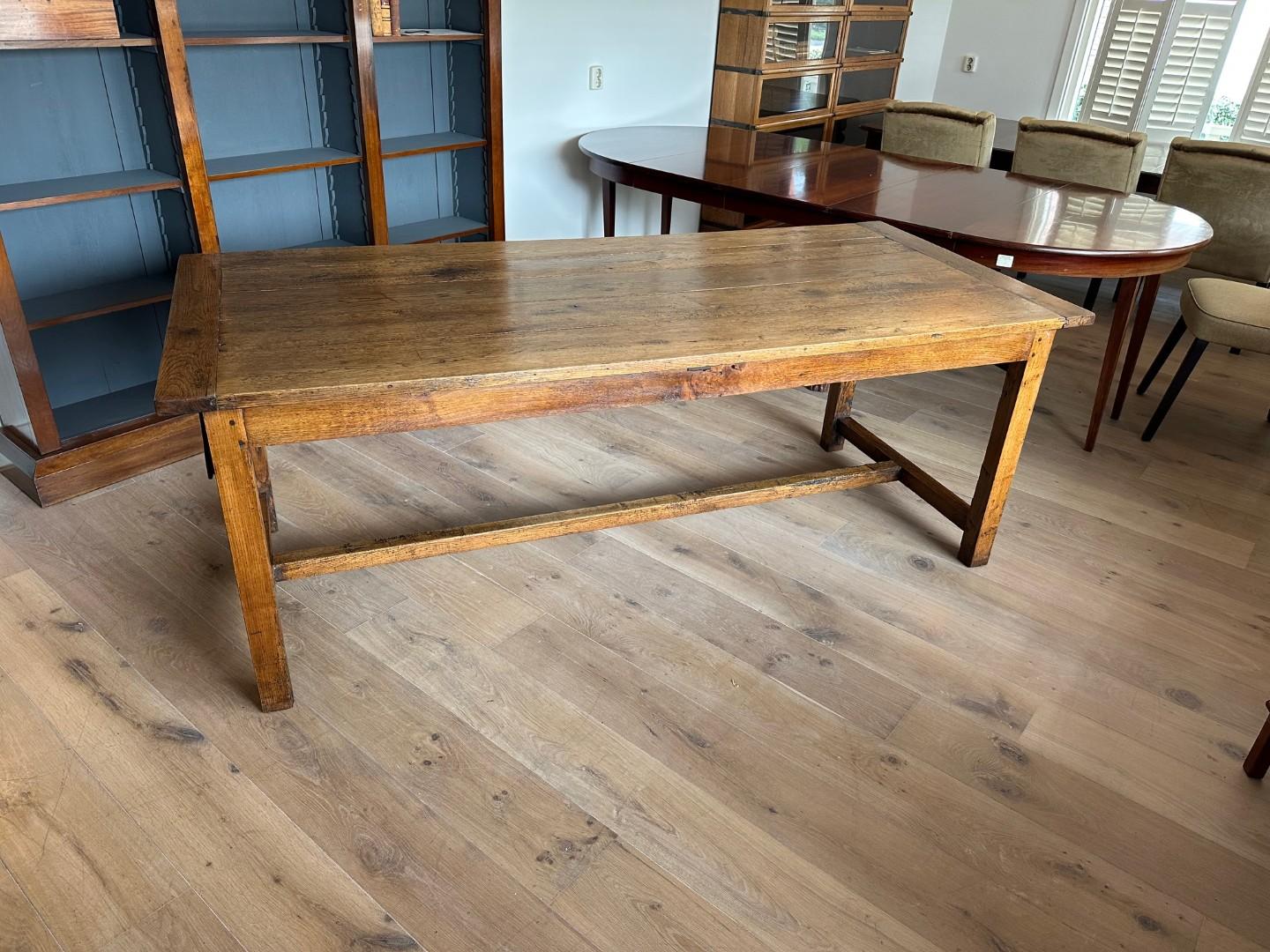 Antique French oak farmhouse table For Sale 4