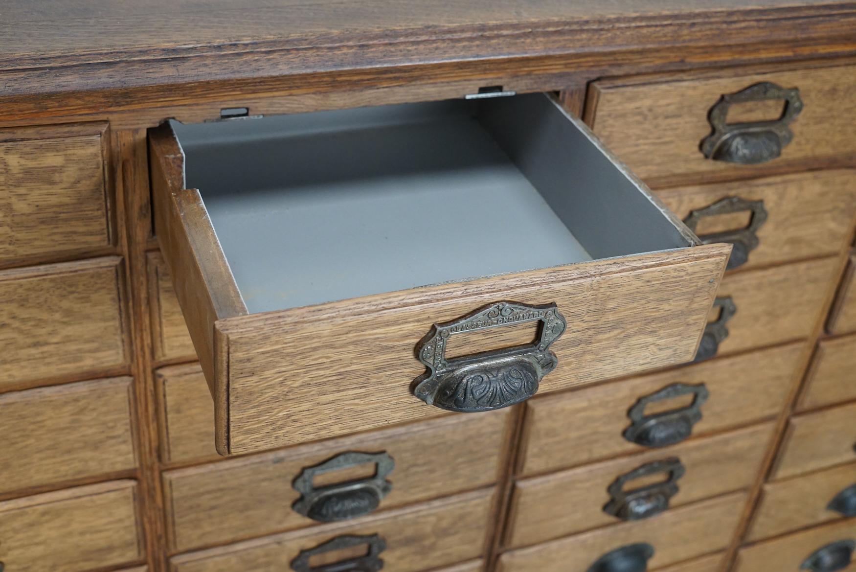 Antique French Oak Filing / Apothekerschrank von Chouanard, um 1910 im Angebot 11