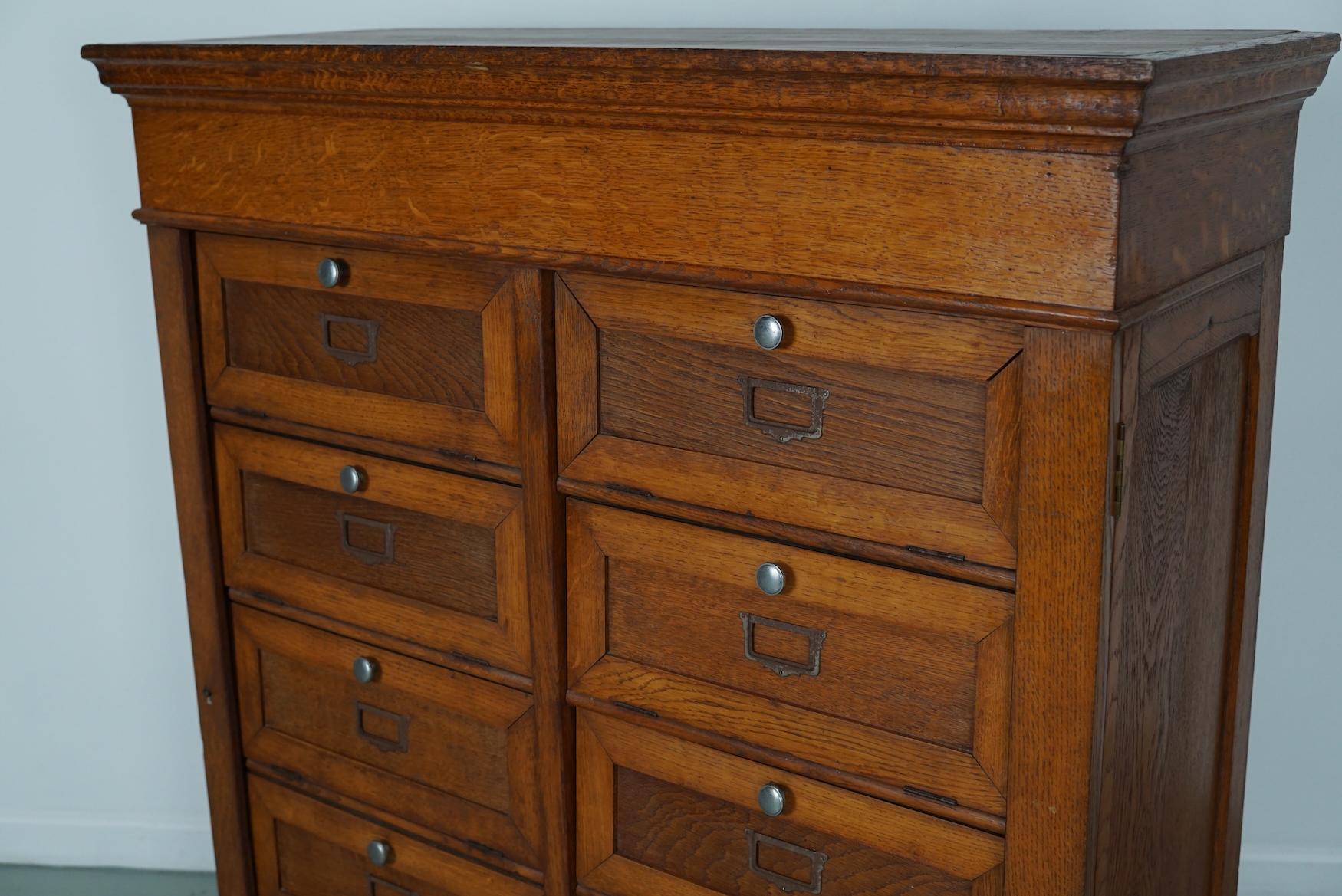 Antique French Oak Filing Cabinet Folding Doors, 1930s In Good Condition In Nijmegen, NL