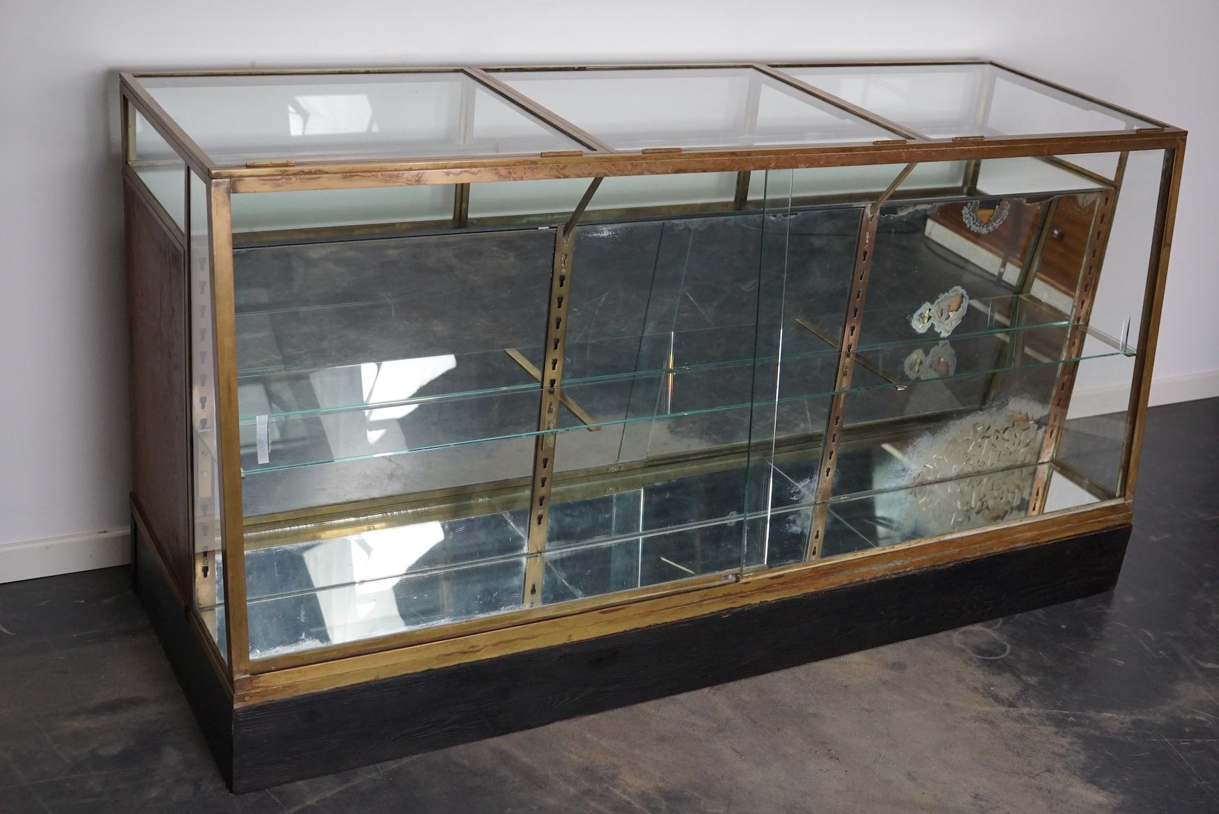 Antique French Oak, Glass and Brass Shop Counter Cabinet / Vitrine, circa 1920s 9