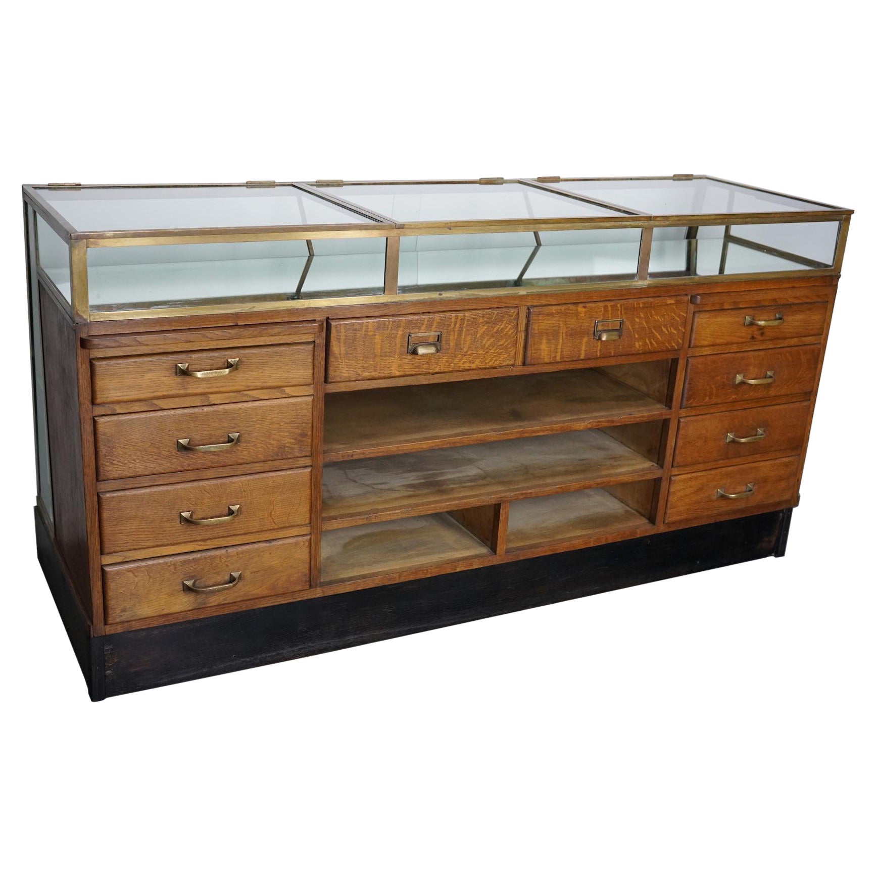 Antique French Oak, Glass and Brass Shop Counter Cabinet / Vitrine, circa 1920s