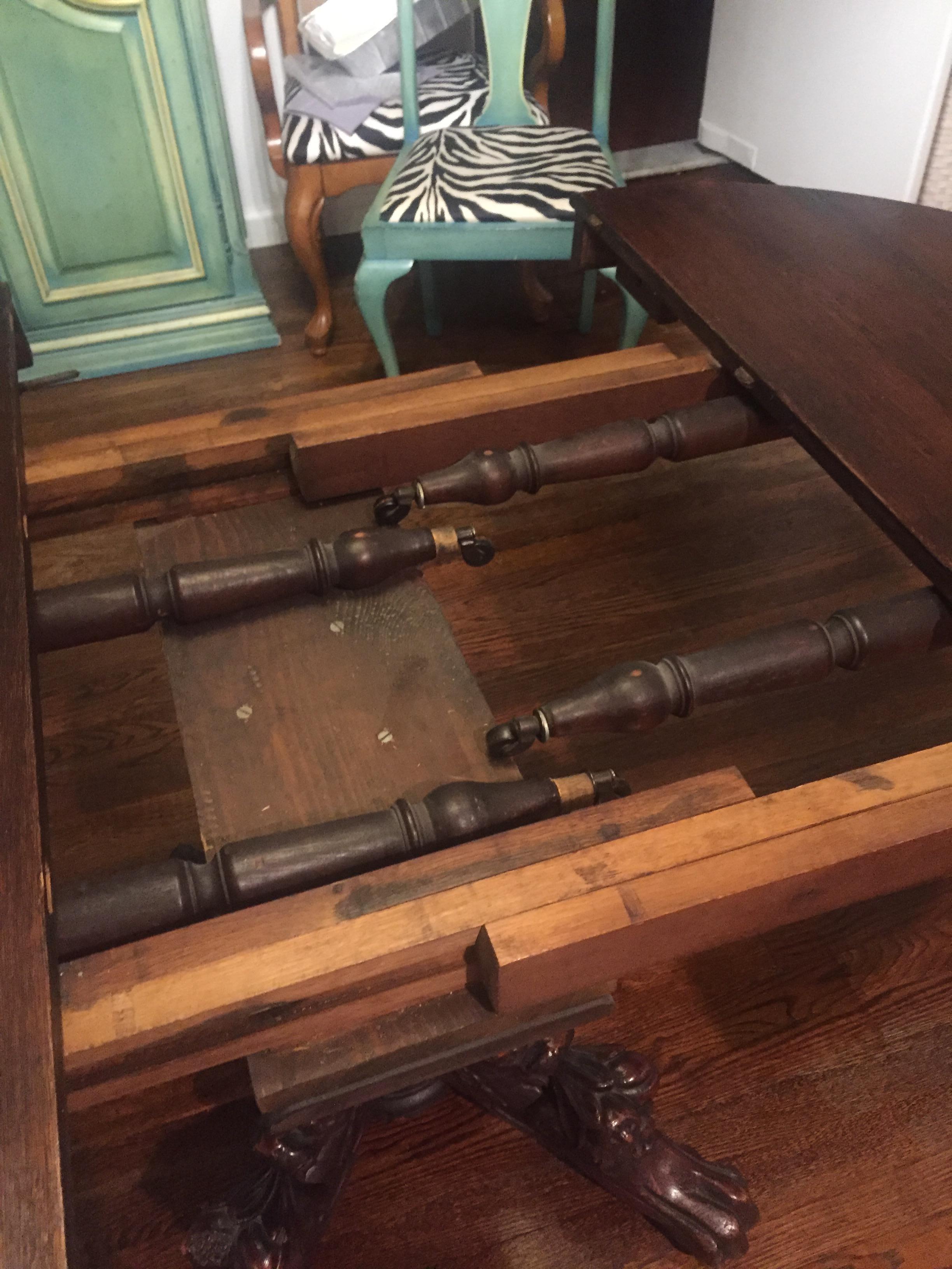 Antique French Oak Hunting Pedestal Dining Table, Extendable, 19th Century 3