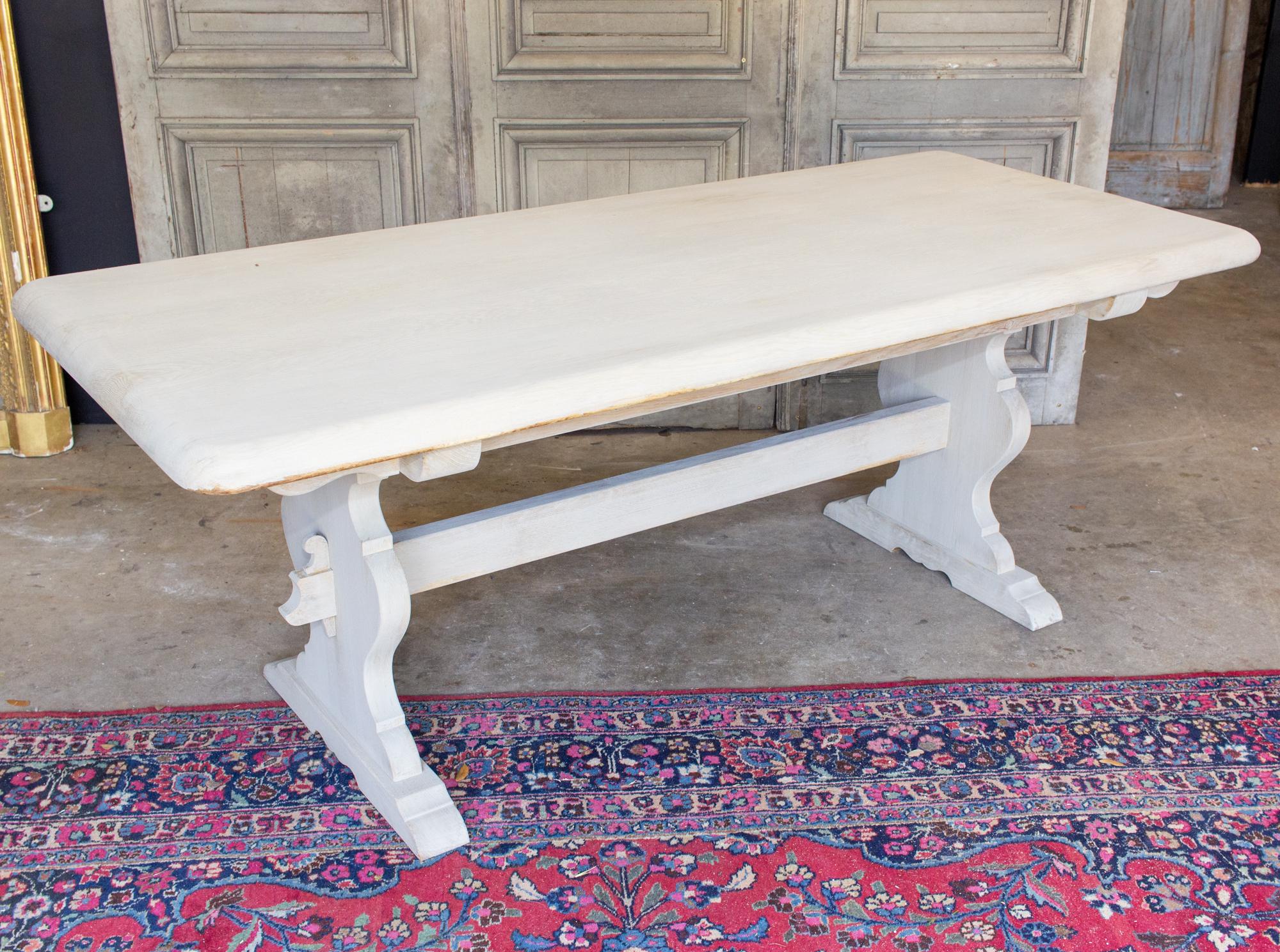 greige dining table