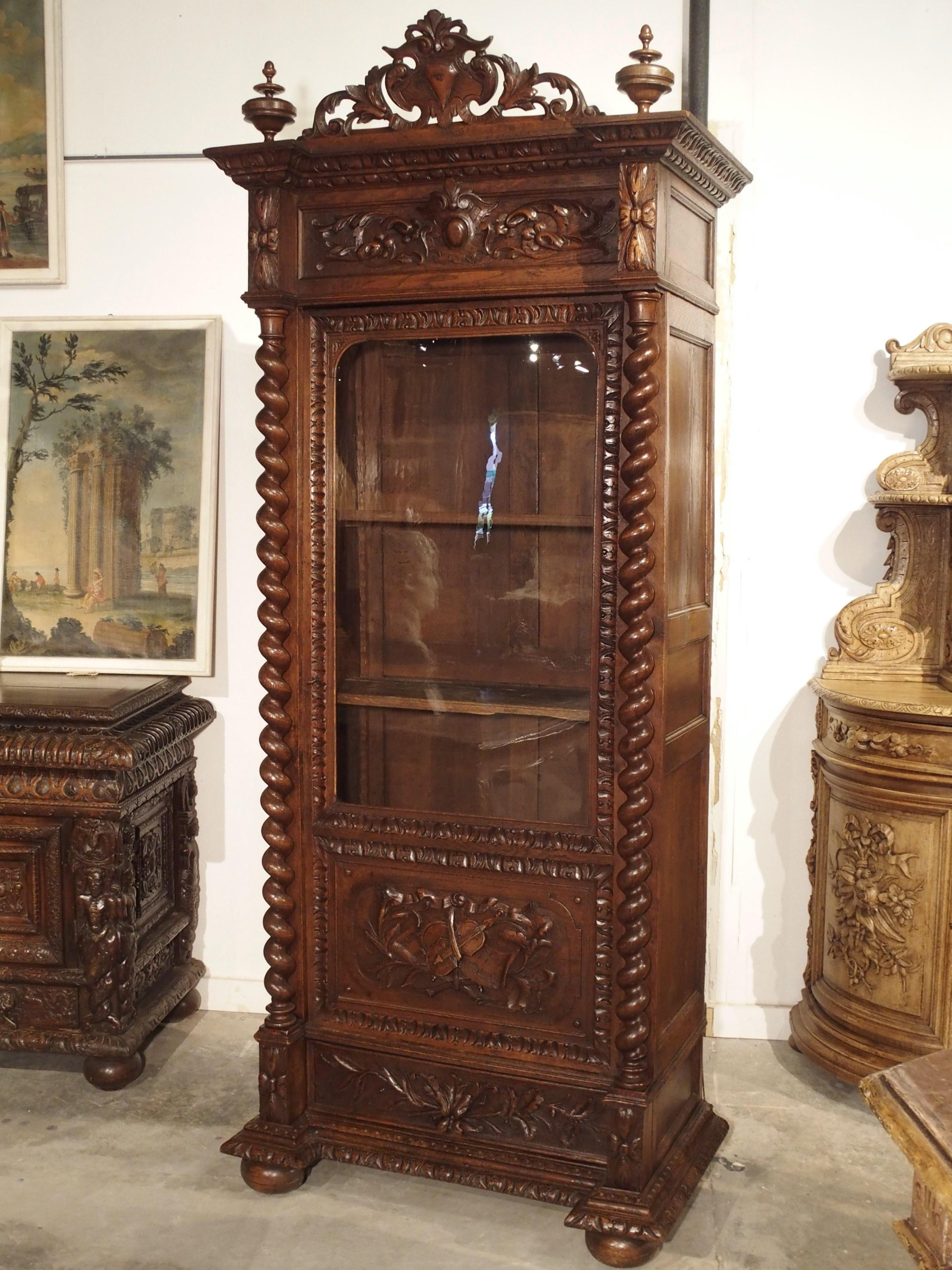 Antique French Oak Vitrine with Musical Carvings and Turned Columns, circa 1890 13