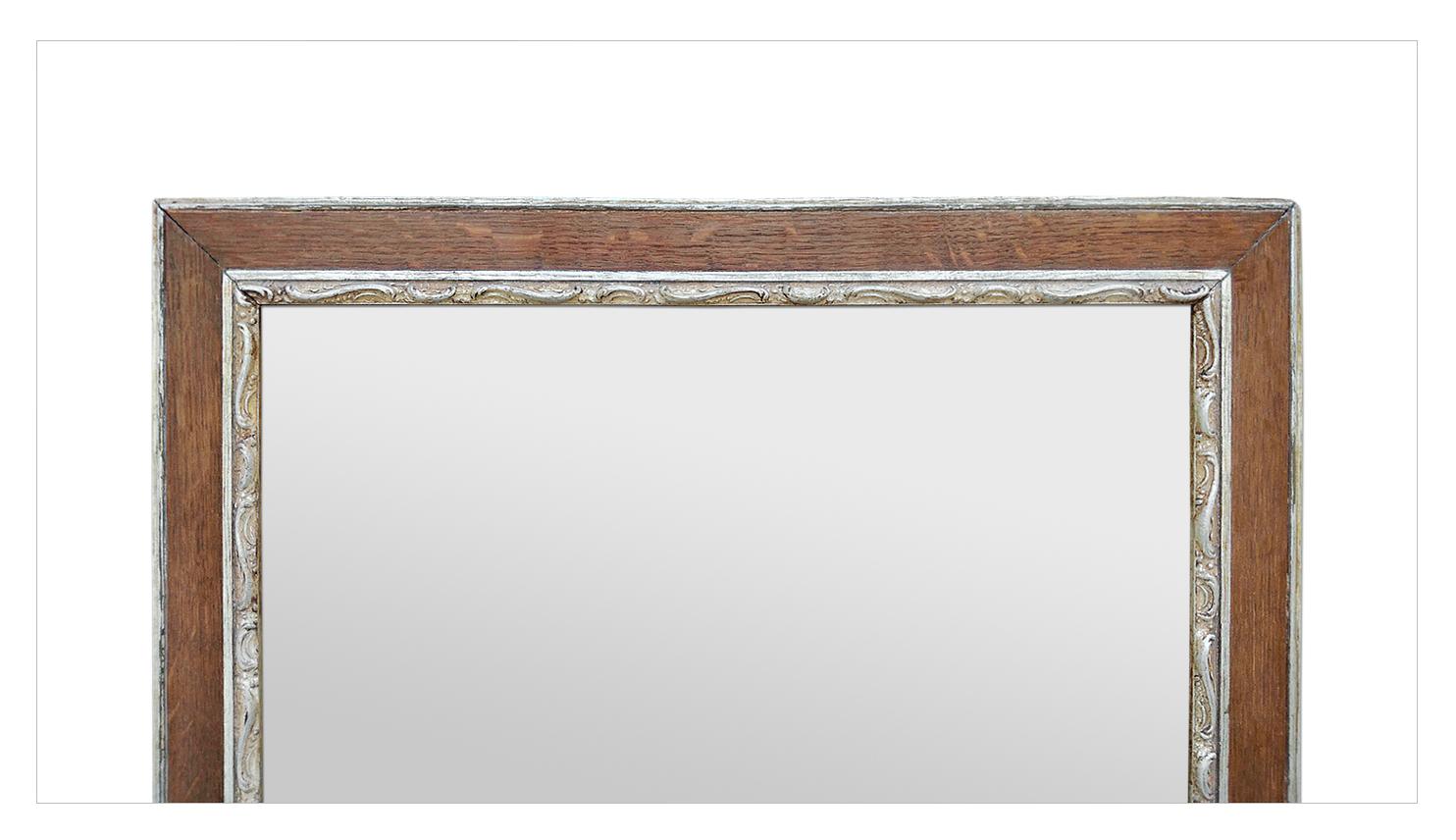 Antiker französischer Eichenholz- und versilberter Spiegel, um 1940 (Französisch) im Angebot