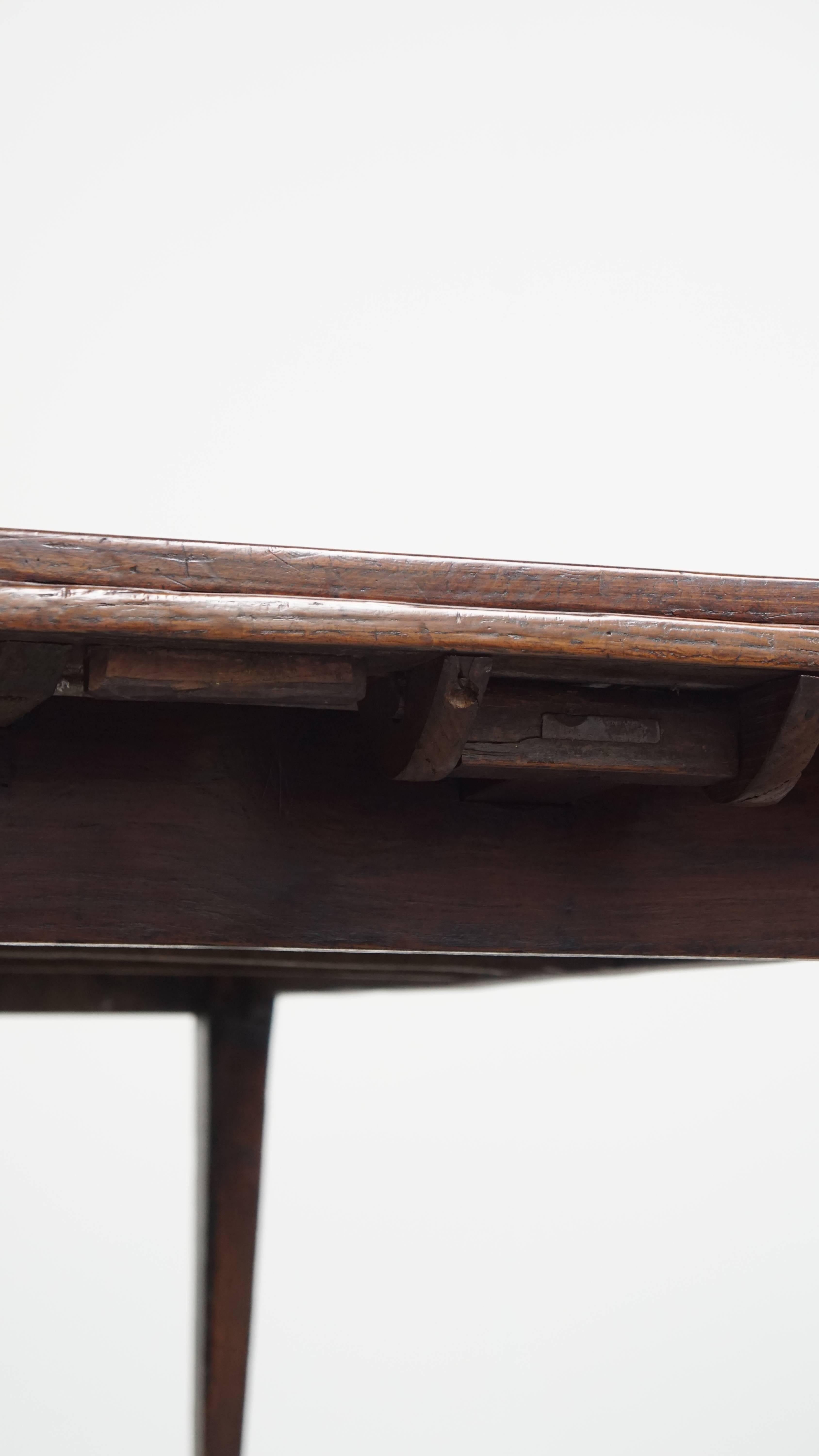 Antique French Oak XXL Dining Table from the Late 18th / Early 19th Century For Sale 4