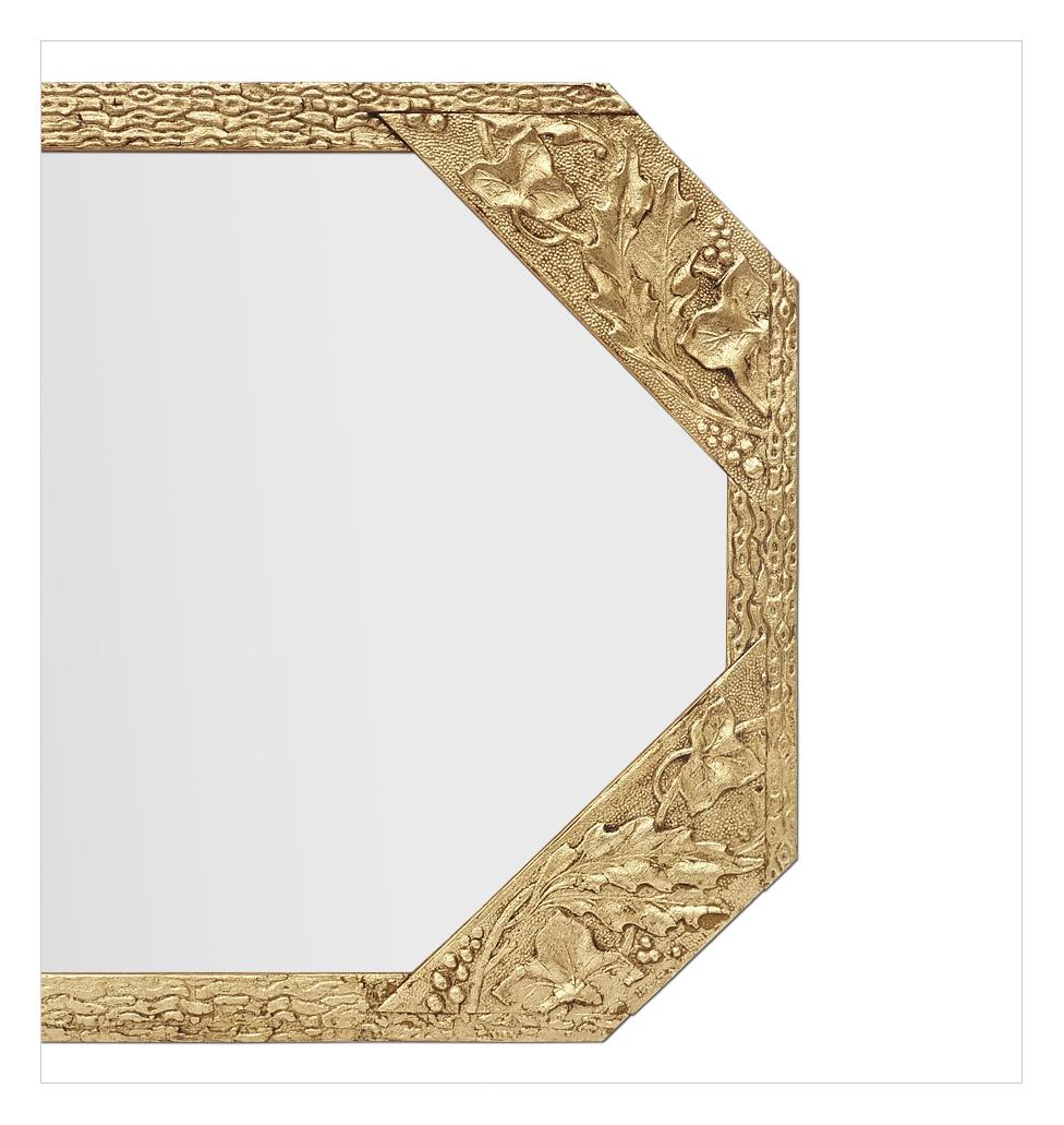 Doré Antique Miroir mural octogonal en bois doré, style Art Nouveau, circa 1900 en vente