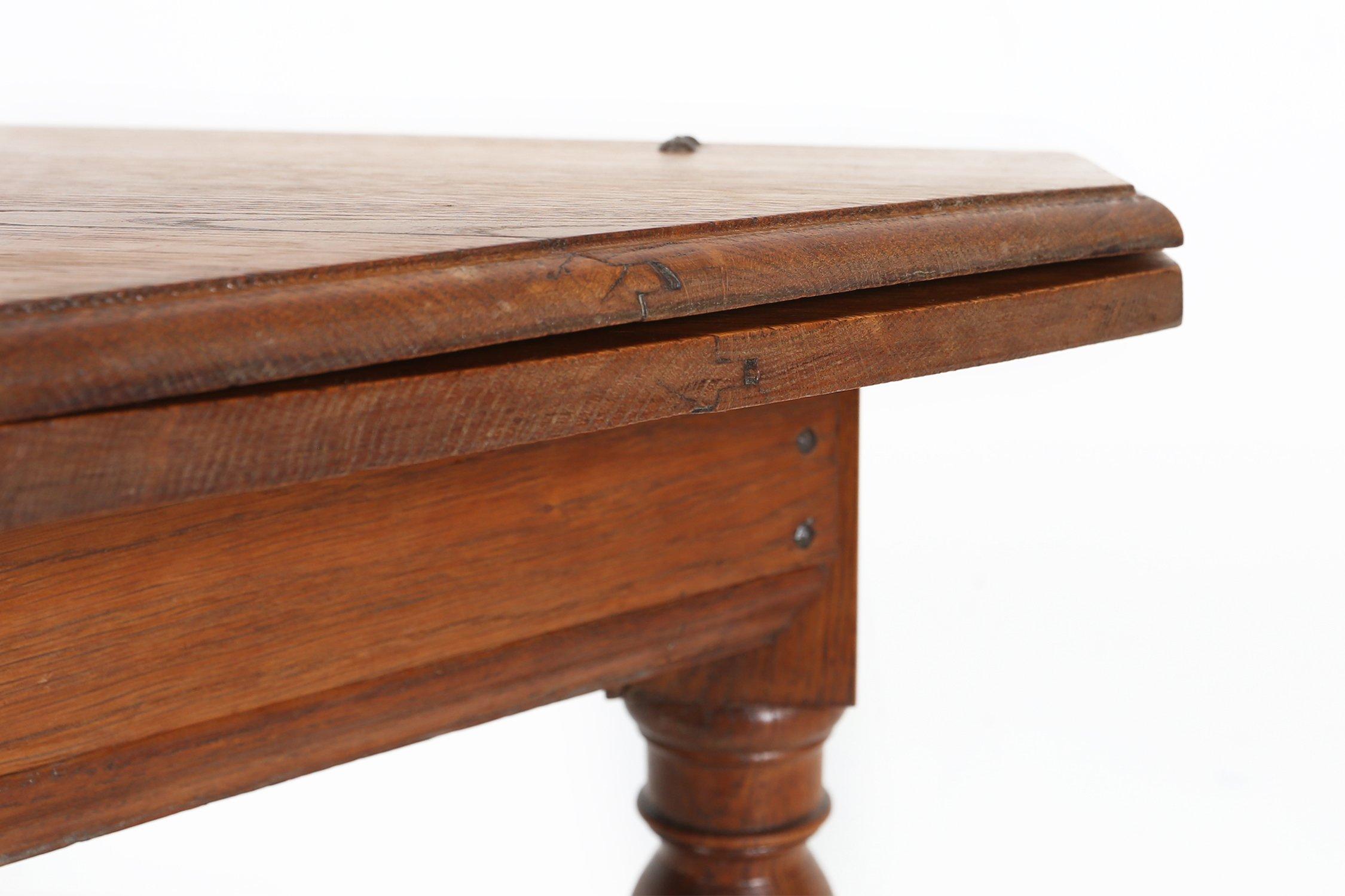 Antique French tavolo ottangolare pieghevole in rovere massiccio, 1850 ca. in vendita 4