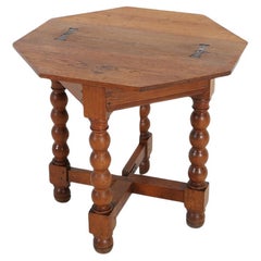 Ancienne table pliante octogonale française en chêne massif, vers 1850