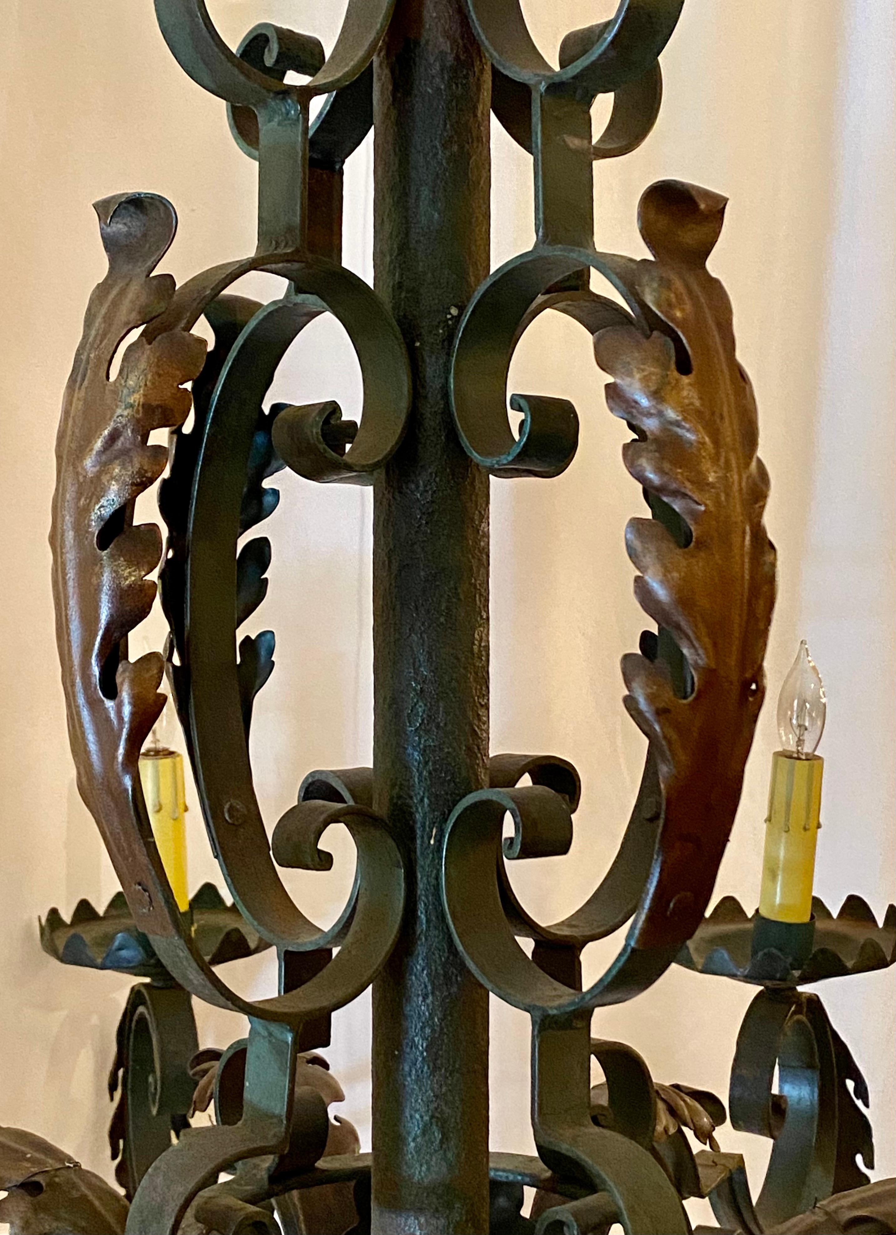 Antique French Old Iron Tavern Chandelier with 8 Lights, Circa 1890-1910 In Good Condition In New Orleans, LA