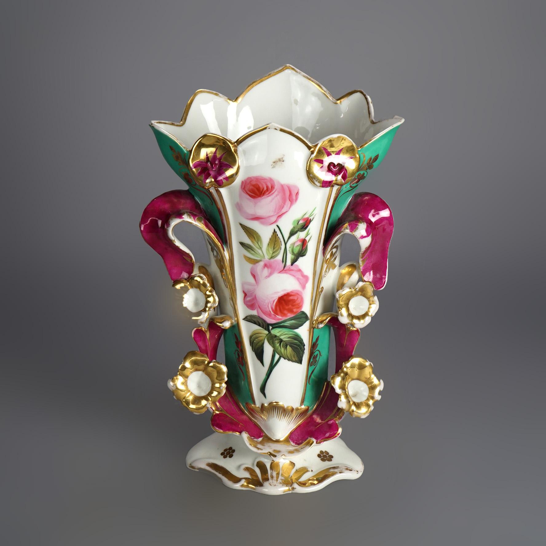 Français Antiquité française Old Paris Porcelaine peinte à la main et dorée Vase à déversement C1880 en vente