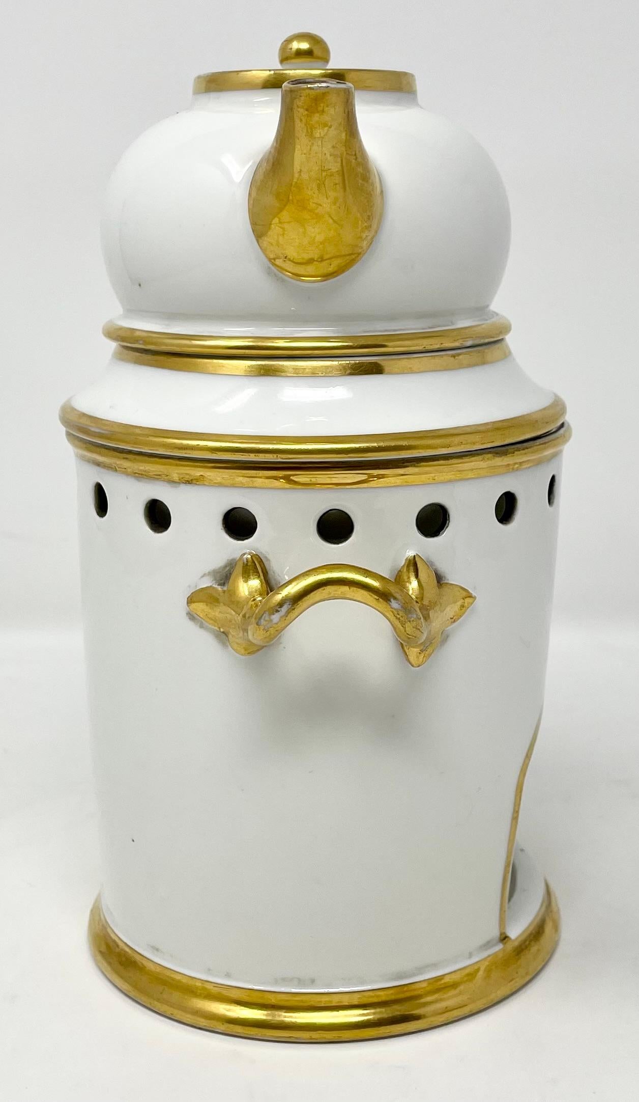 20th Century Antique French Old Paris Porcelain Veilleuse or Tea Warmer Night Light, Ca. 1900 For Sale