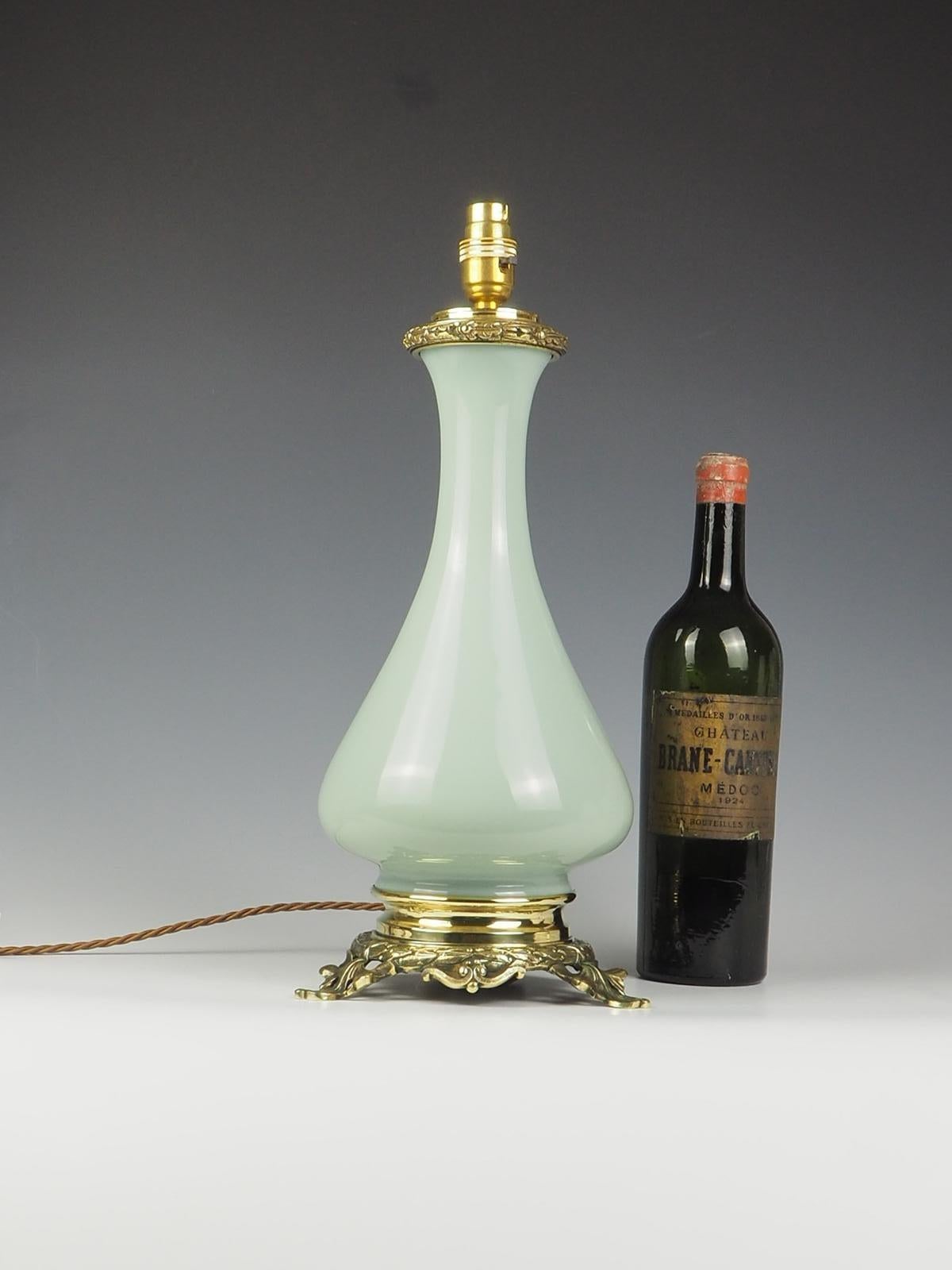 Antique French Opaline Celadon and Bronze Table Lamp In Good Condition In Lincoln, GB