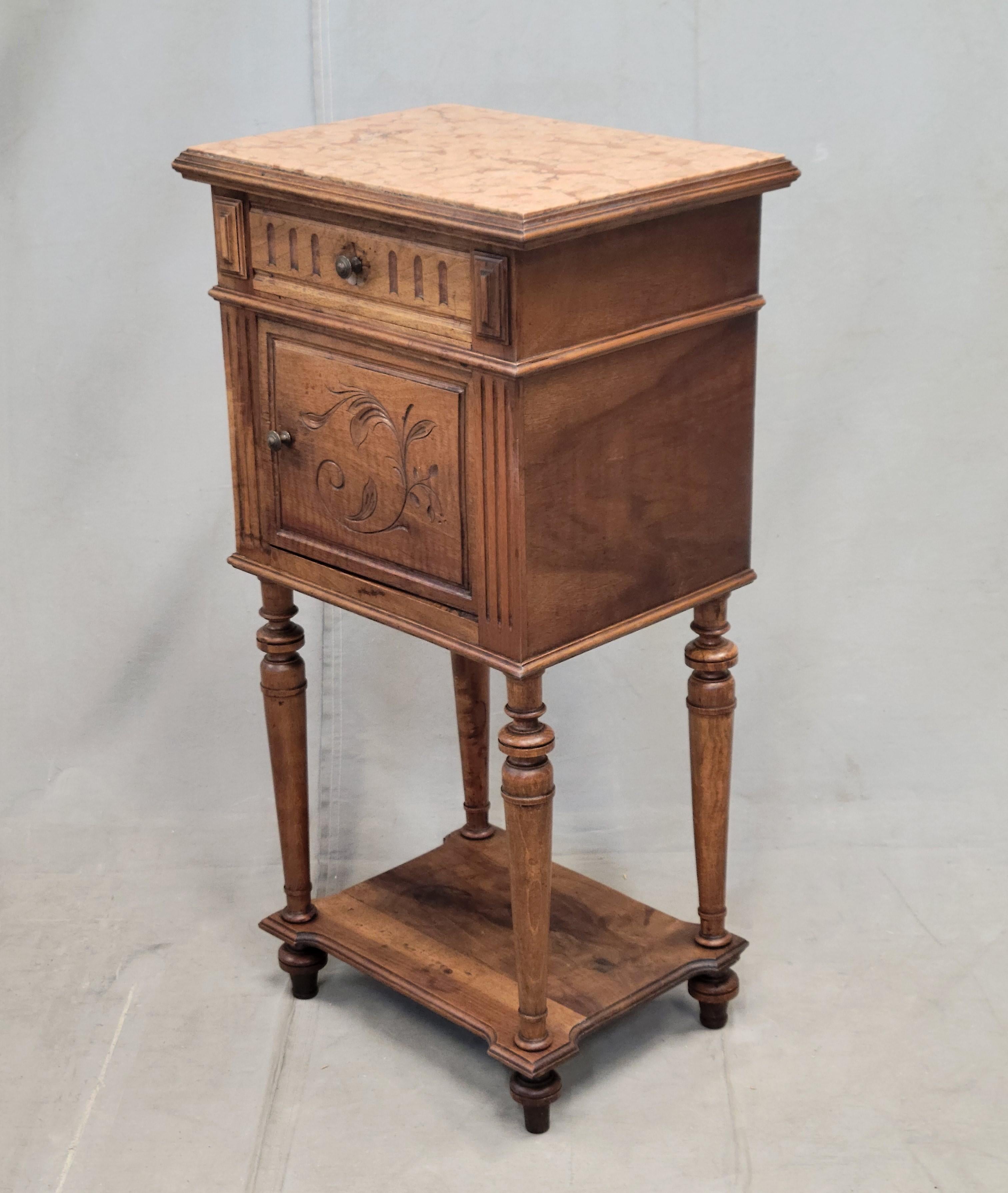 Belga Antique French o Belgian Walnut Nightstands with Italian Marble - A Near Pair in vendita