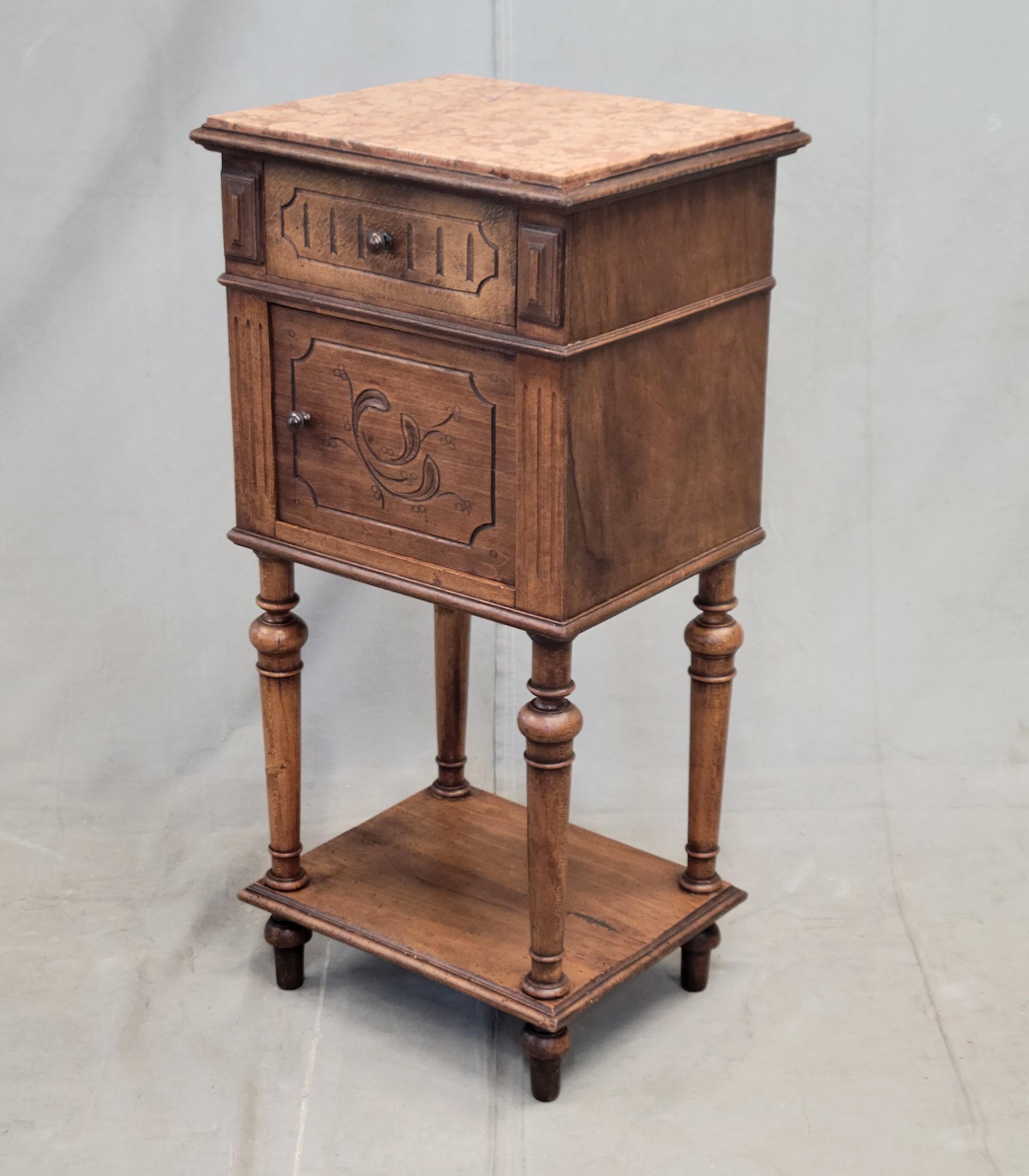 Fatto a mano Antique French o Belgian Walnut Nightstands with Italian Marble - A Near Pair in vendita