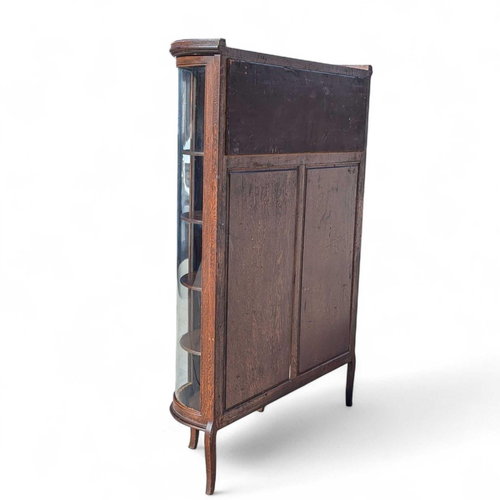 Antique French o English Curved Glass Display Cabinet, Oak, circa 1900 in vendita 2
