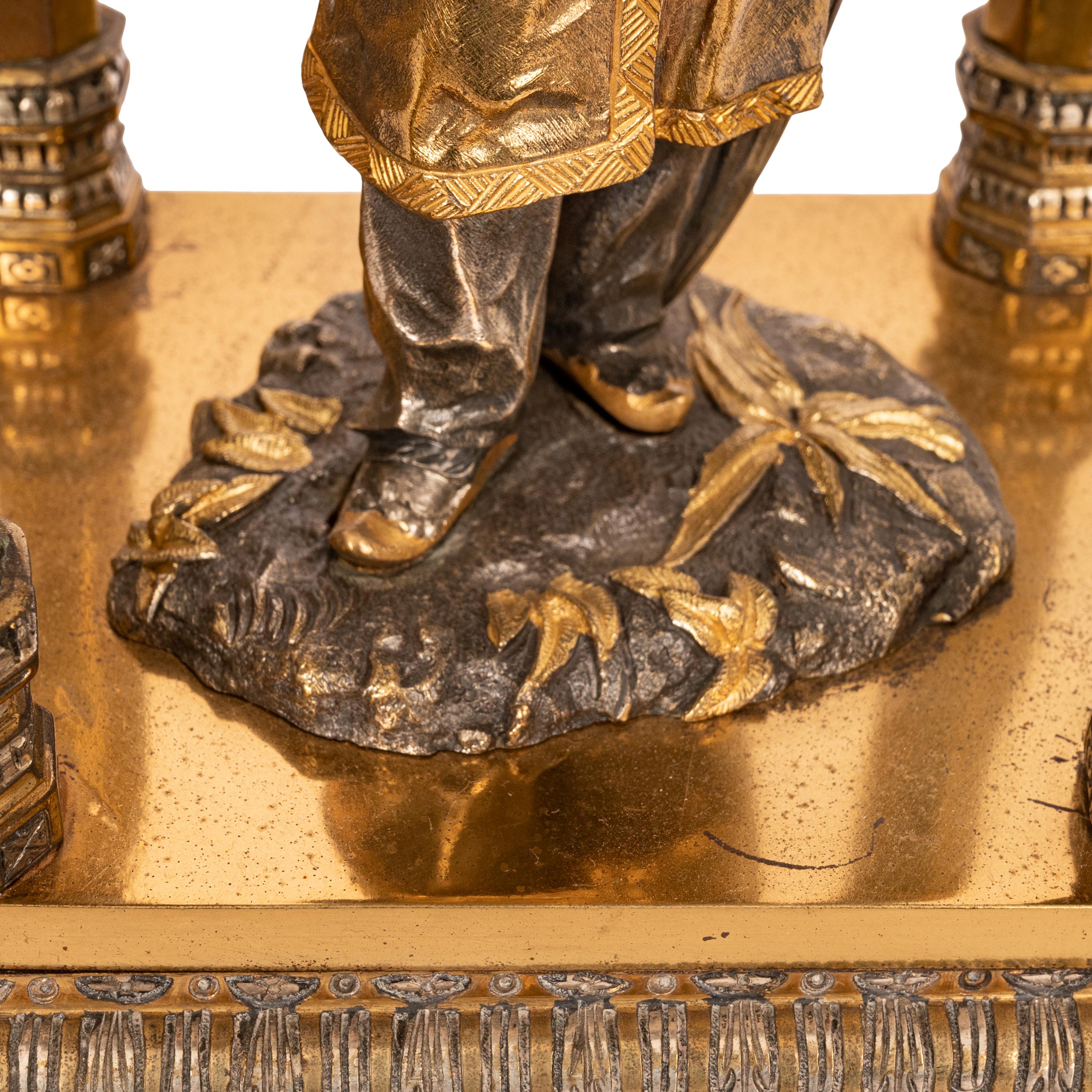 Ancienne garniture d'horloge statue arabe orientaliste française de 8 jours en bronze doré, 1880 en vente 6