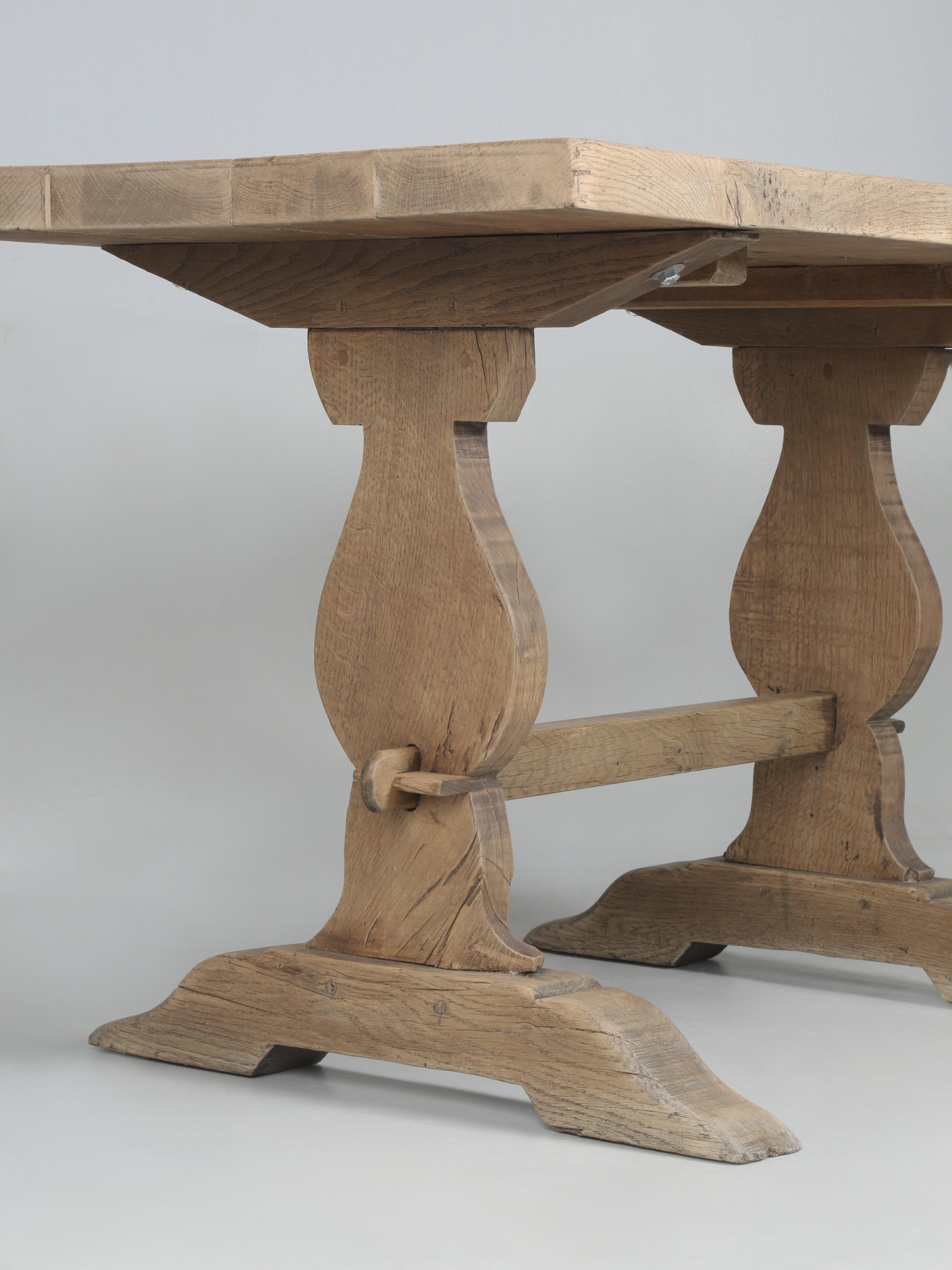Antique French Original Bistro Table in White Oak from the South of France For Sale 3