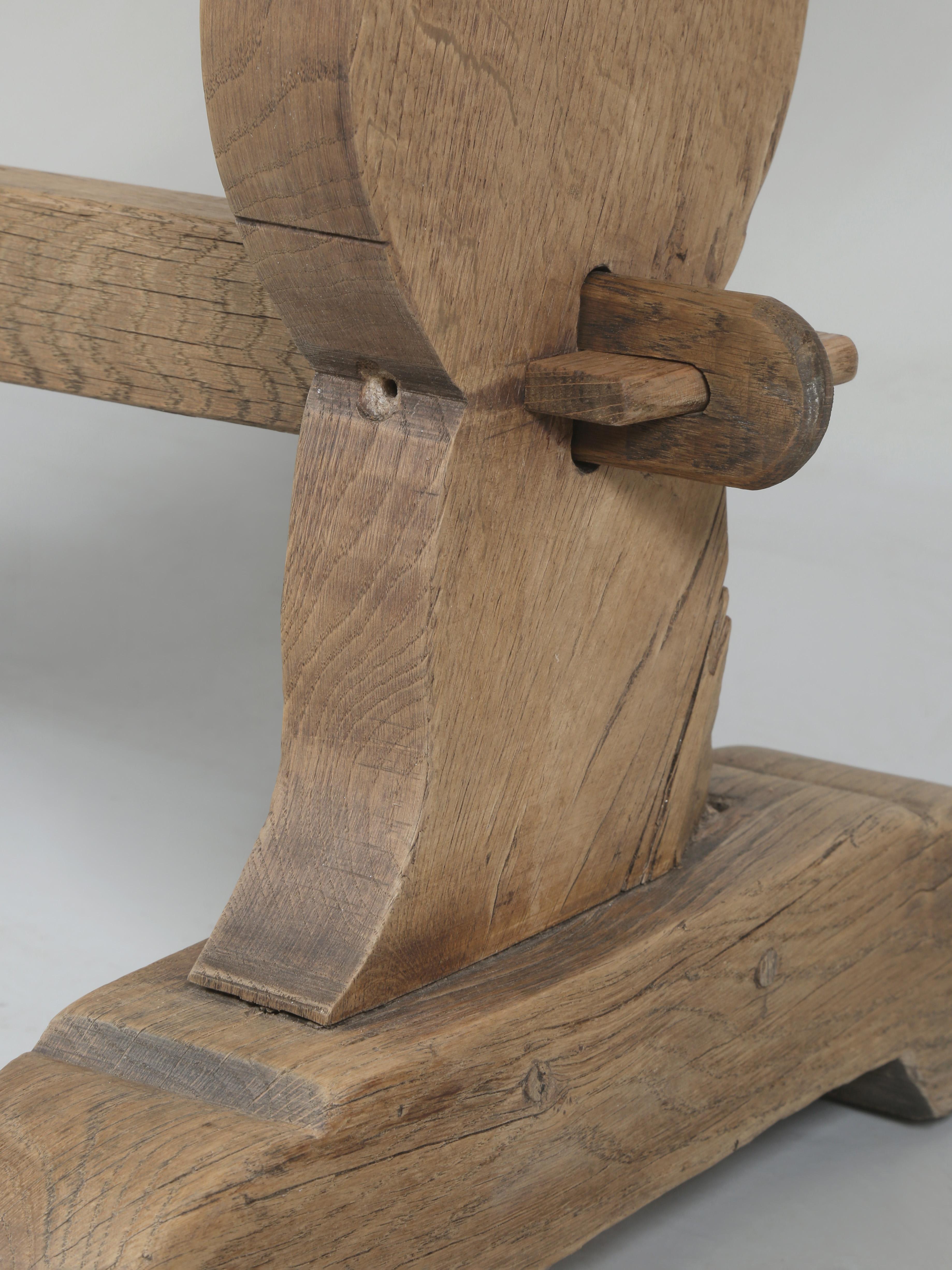 Antique French Original Bistro Table in White Oak from the South of France For Sale 5