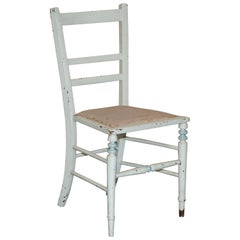 CHAISE SiDE ORIGINALE DE PEINTURE FRANCAISE ANTIQUE EN ORDRE JOLIMENT DISTRIBUE DANS TOUTE SA LONGUEUR