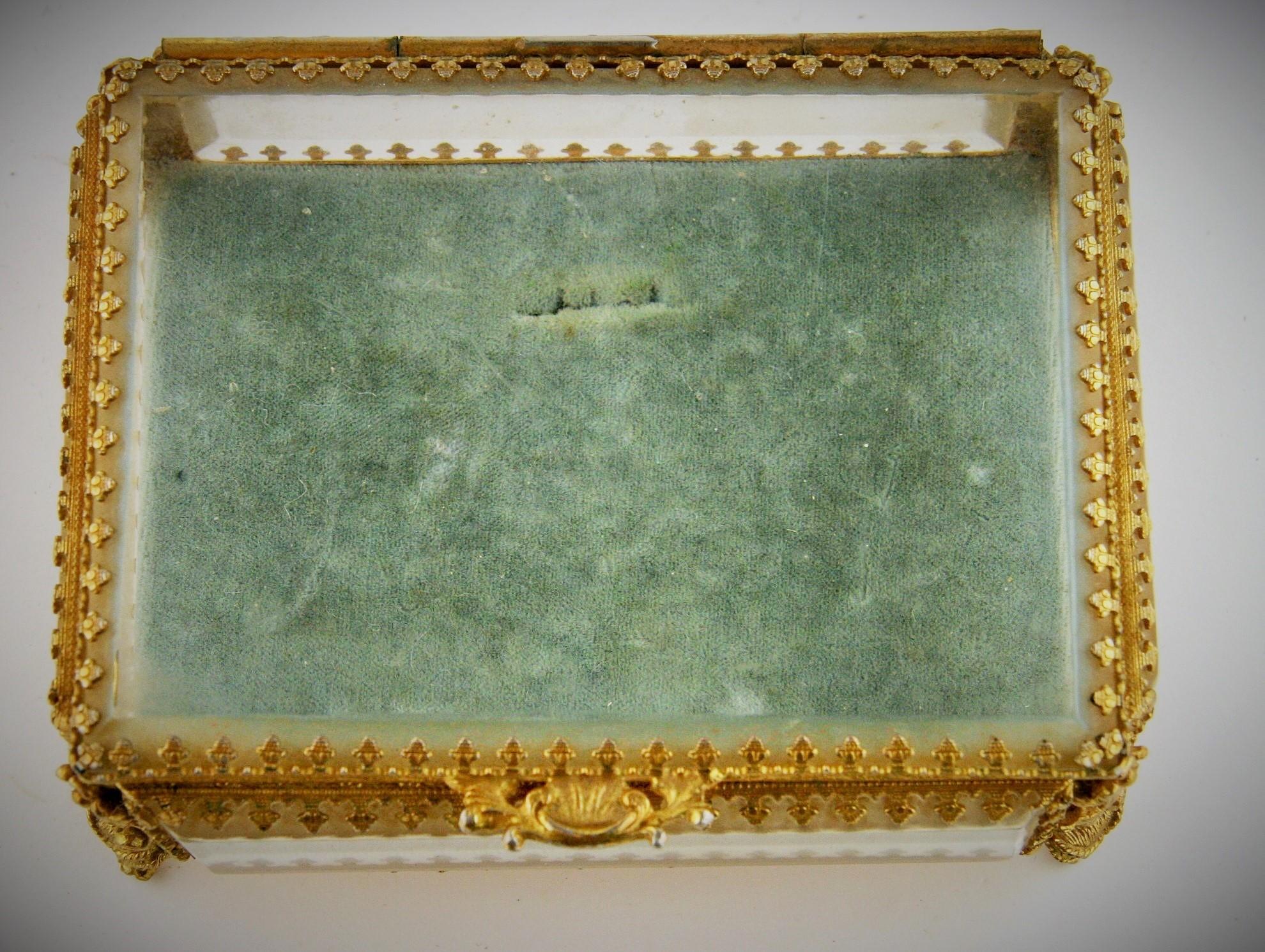 Antique French Ormoleau  Beveled Glass and Gilt Brass Box For Sale 3